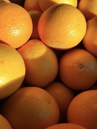 Close-up of vibrant Nagpur oranges freshly harvested in Vidarbha orchards.