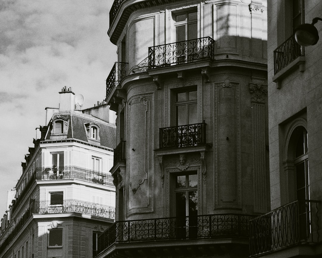 Parisian Pages: A Literary Lover&#8217;s Guide to the City of Light