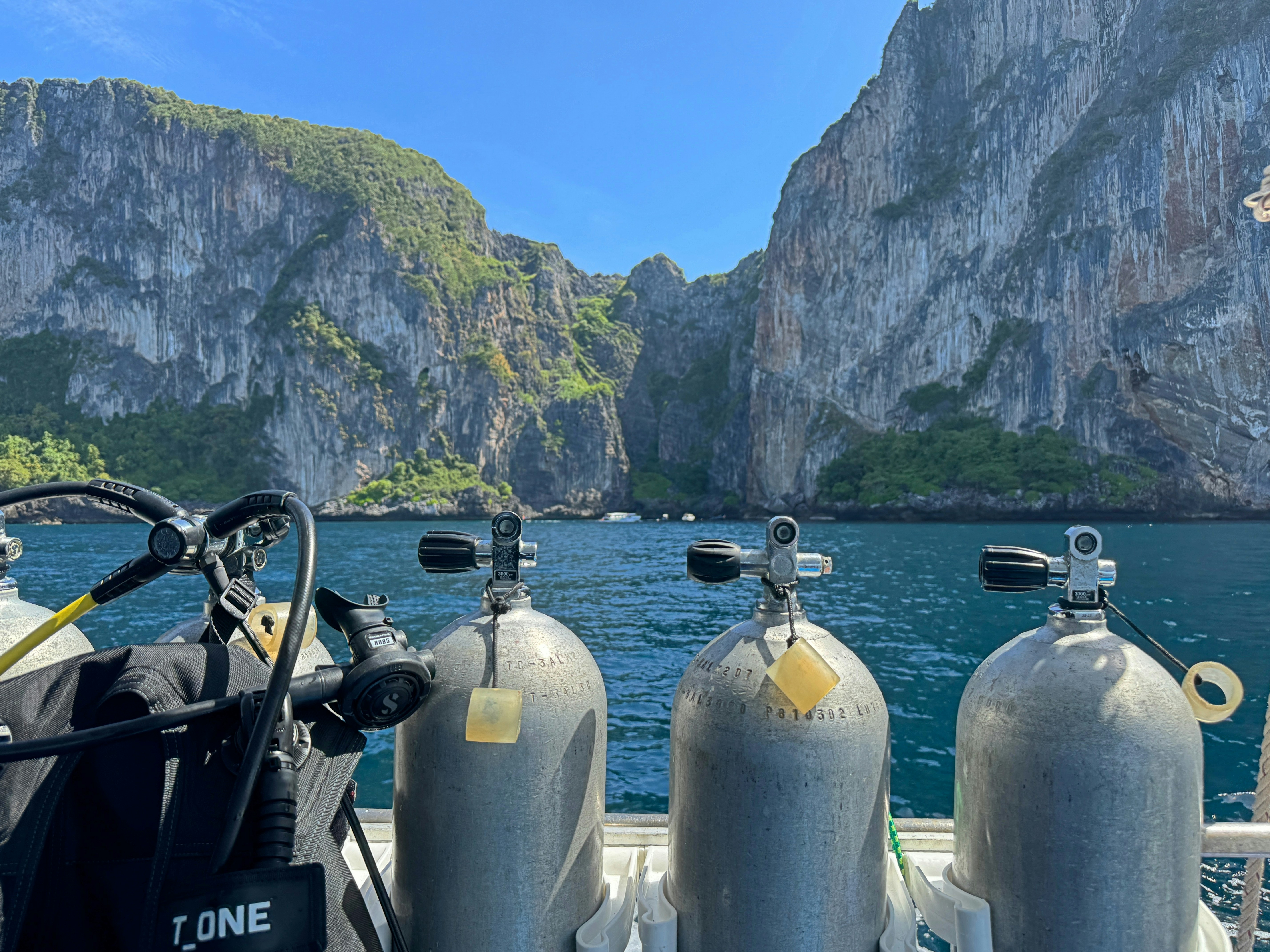 The Ultimate Guide to Private Dive Trips for Couples in Labuan Bajo