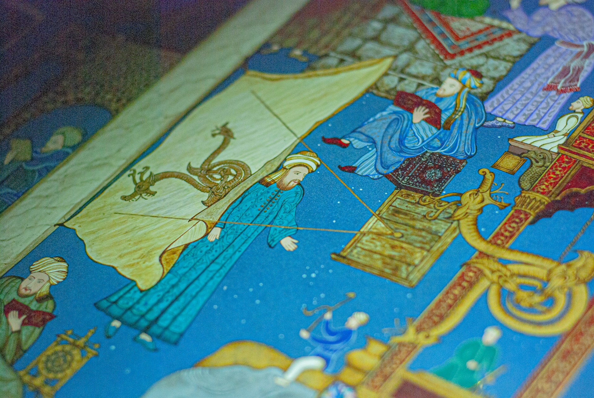 black and white bed linen