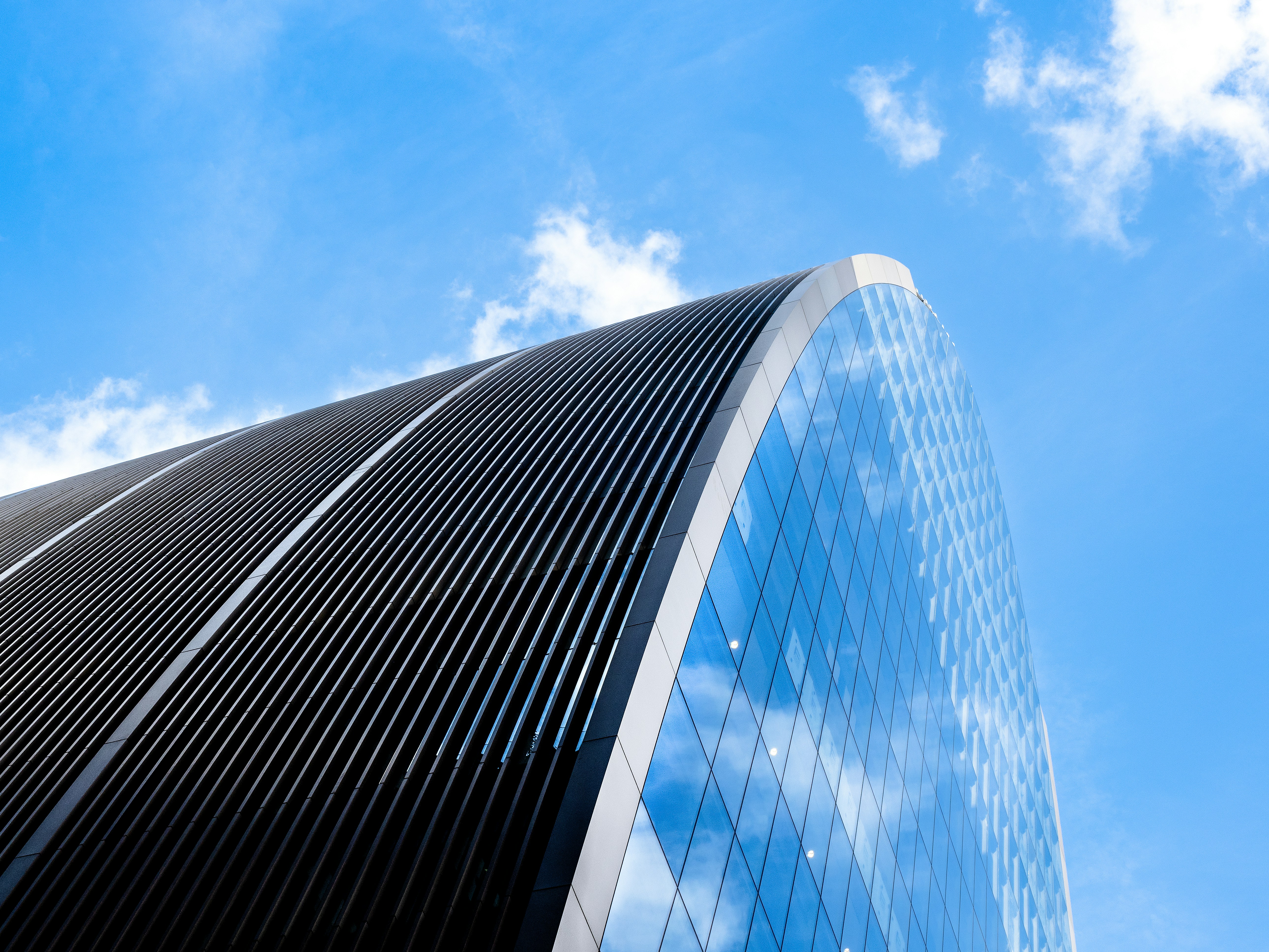 Luxury Real Estate: Zuckerberg's $170M Bet on Florida's Billionaire Ma