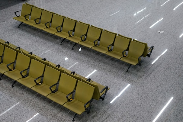 A bright waiting area filled with comfortable seating.