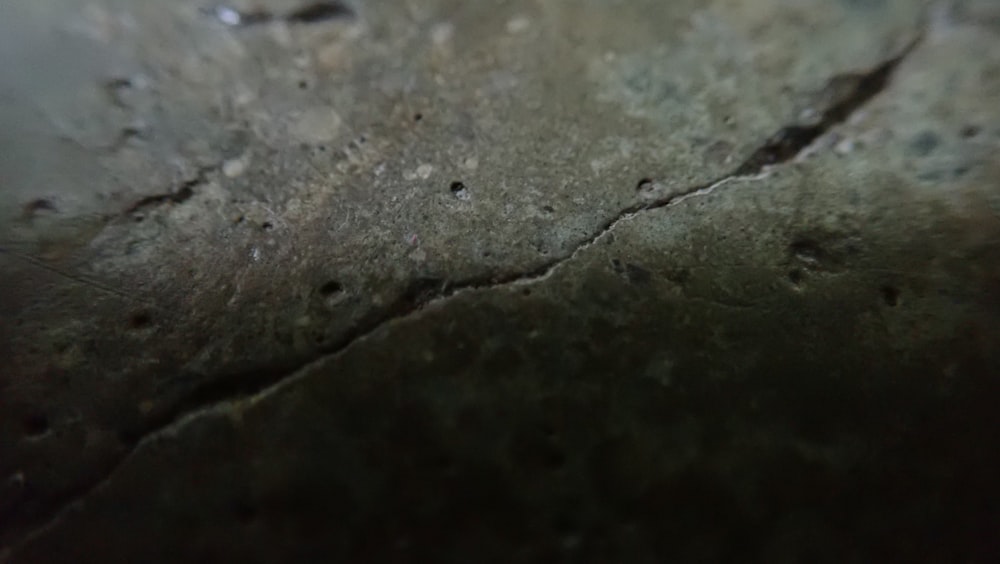 a close up of a piece of concrete