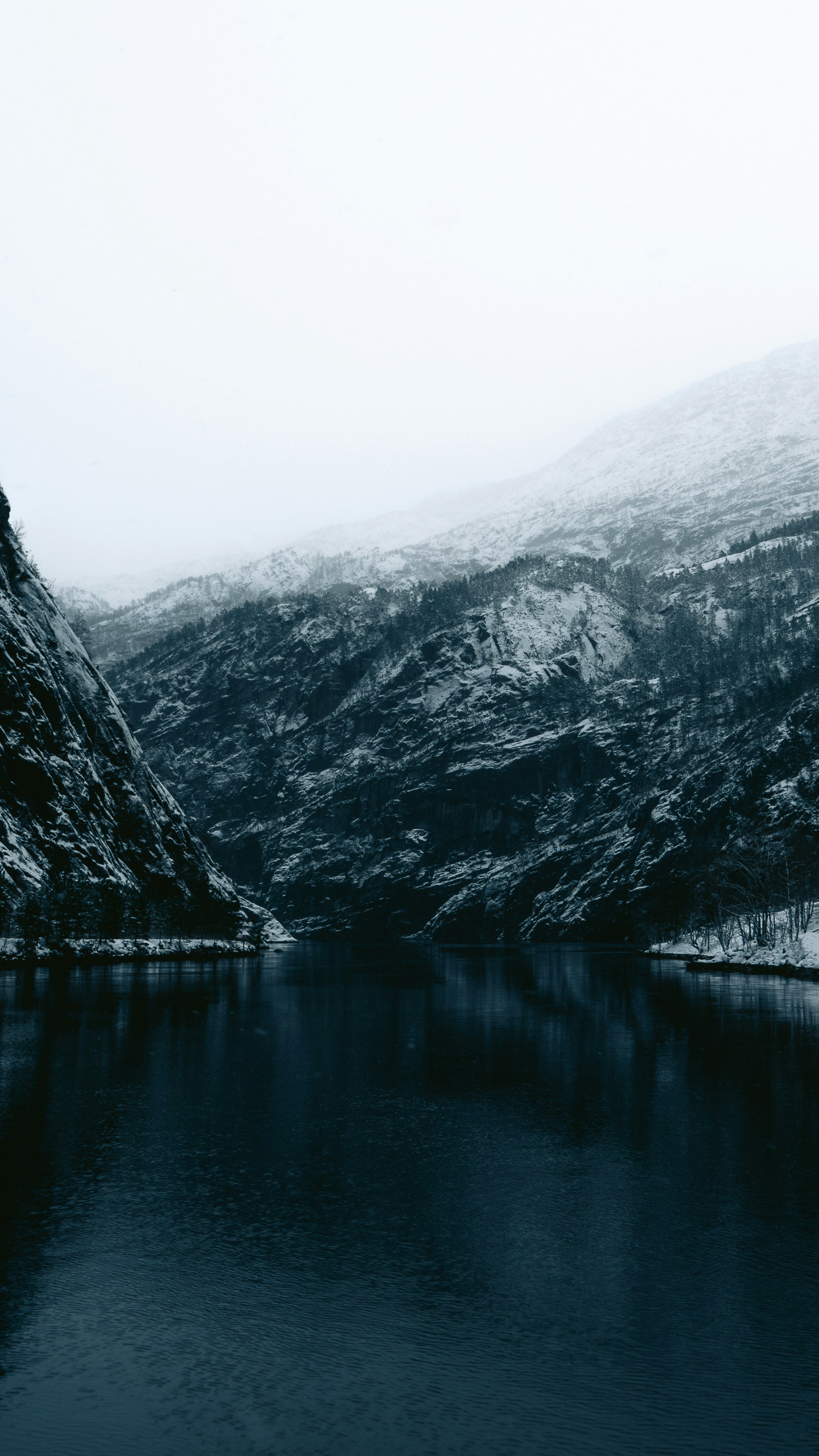 Photo by samsepiol___