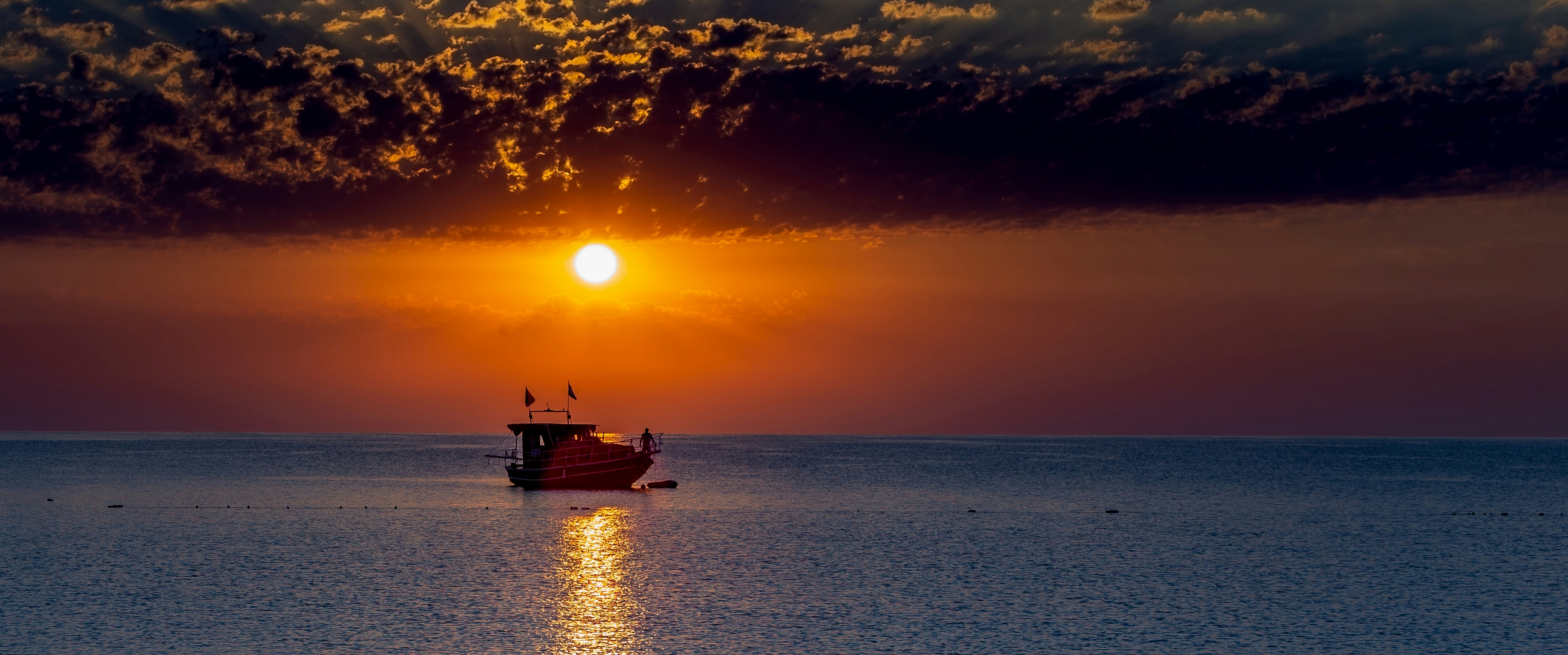 Photo by adamskiarts