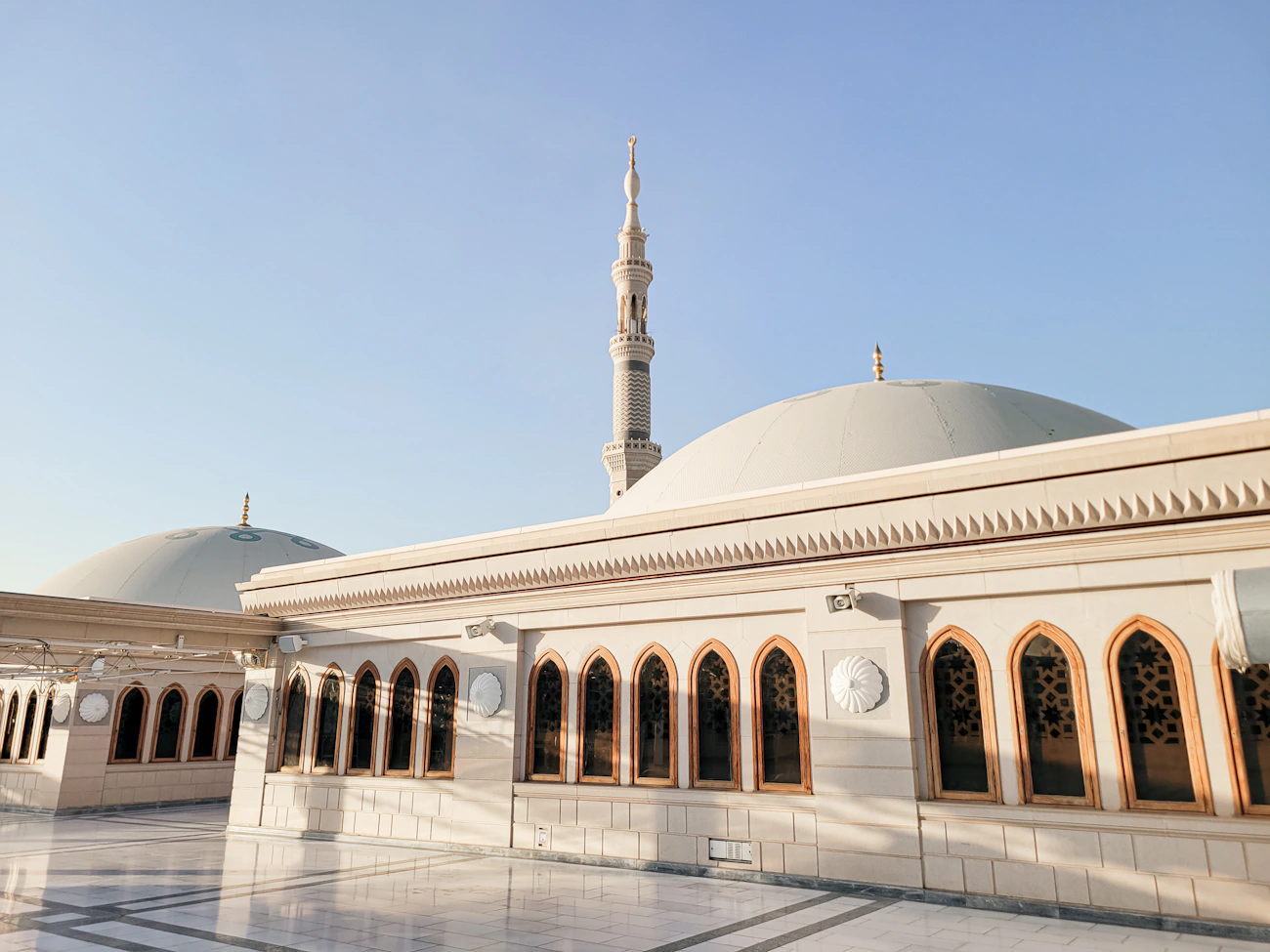 Masjid an-Nabawi in Madinah under a peaceful sky
