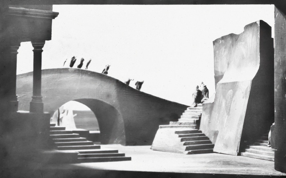 a black and white photo of some stairs