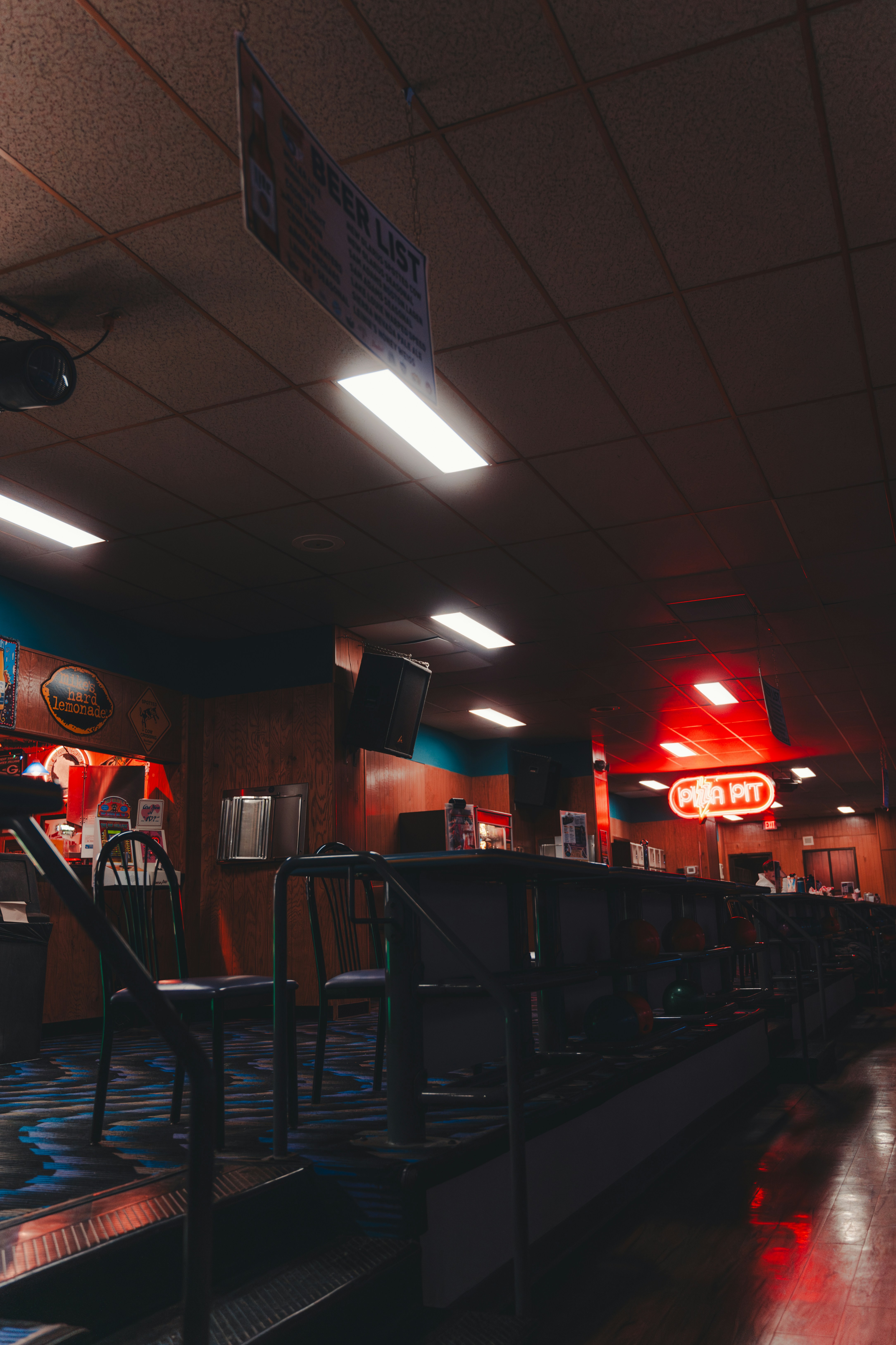 photo-1704162634298-b9d3f5ca0c08?ixid=M3wxMjA3fDB8MXxzZWFyY2h8MjB8fGNyaWNrZXglMjBjYXNpbm98ZW58MHx8fHwxNzY2NTkyMTkwfDA\u0026ixlib=rb-4.1.0