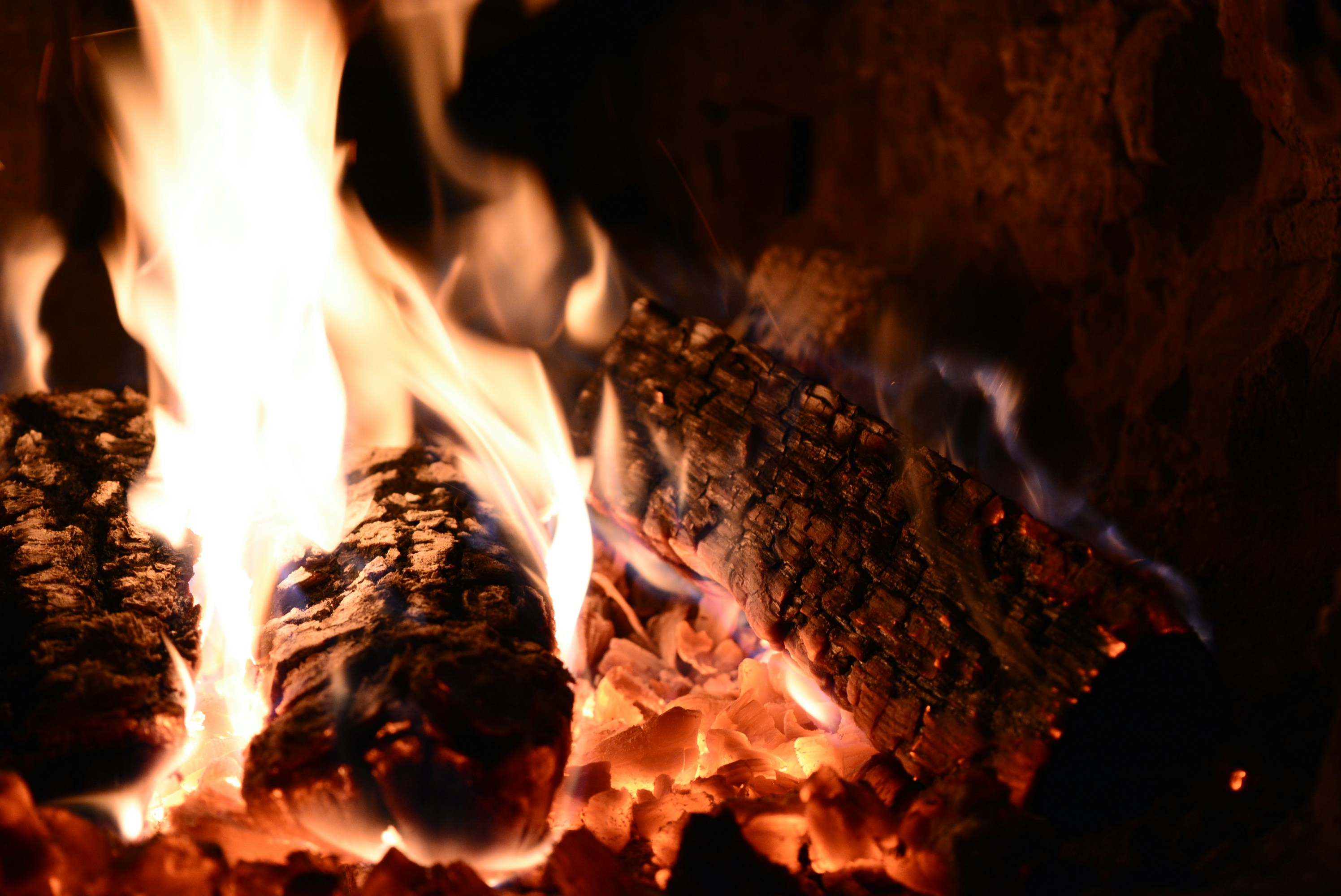 Z Wiedźmą przy Kominku Szepty Świadomości