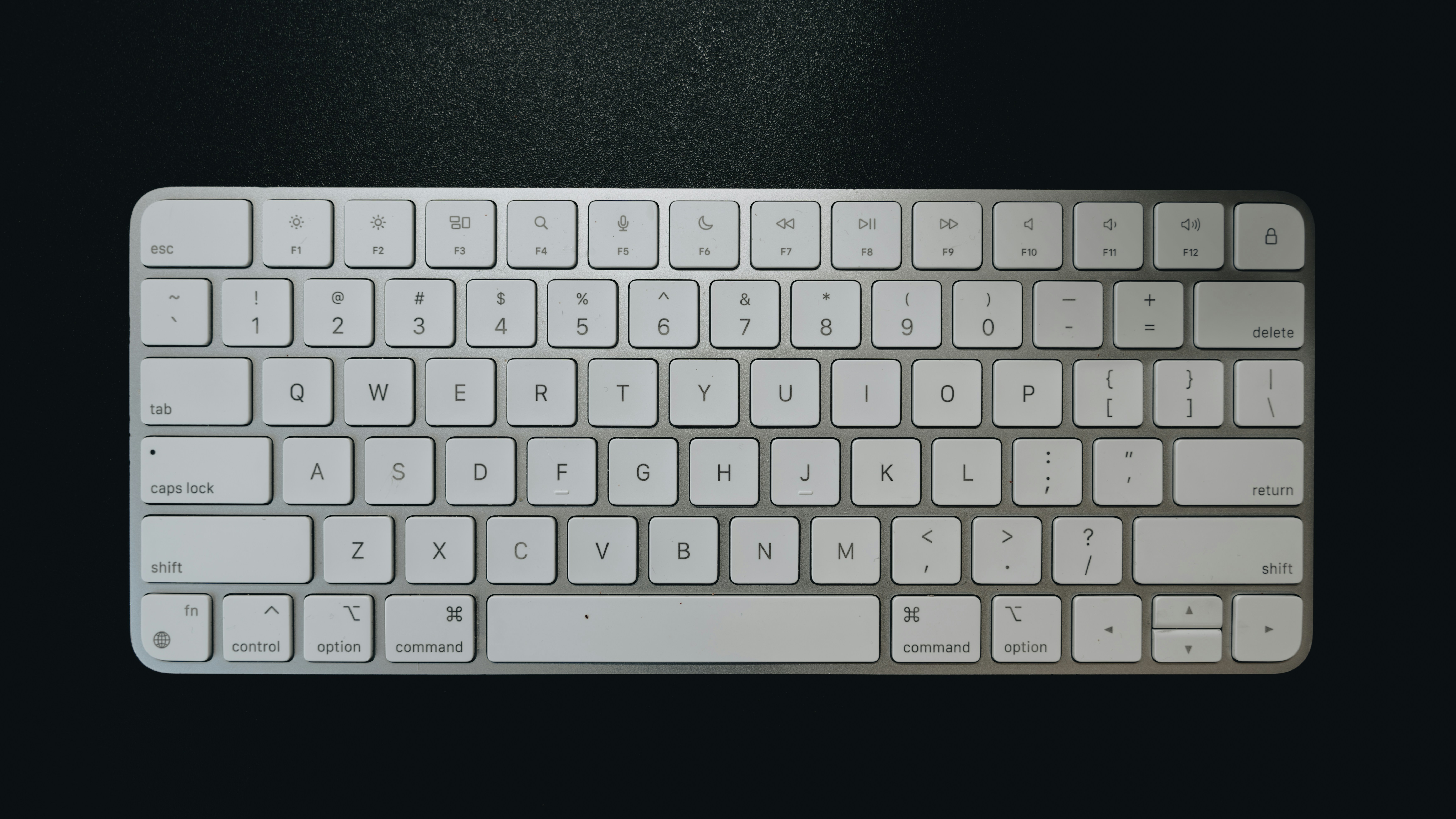 How to Generate hannah owo nude with AI