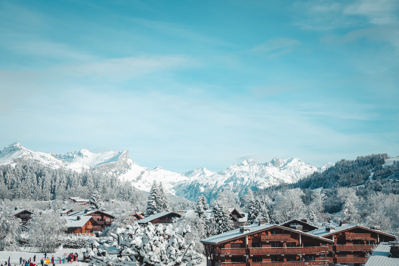 Four Seasons Hotel Megève's Chef Armando Acquaviva Wins a Toquicimes Fondue Award
