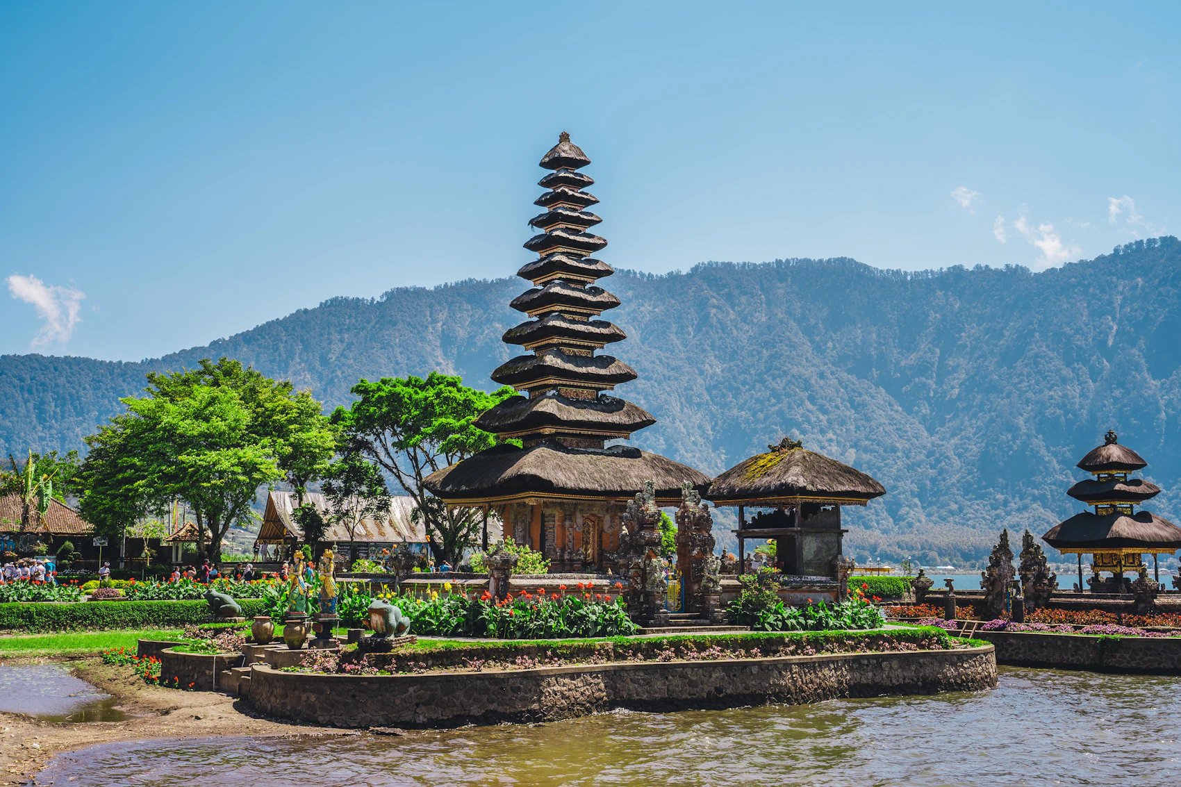 The tiered shrines of Ulun Danu Beratan Temple beside the lake in Bali