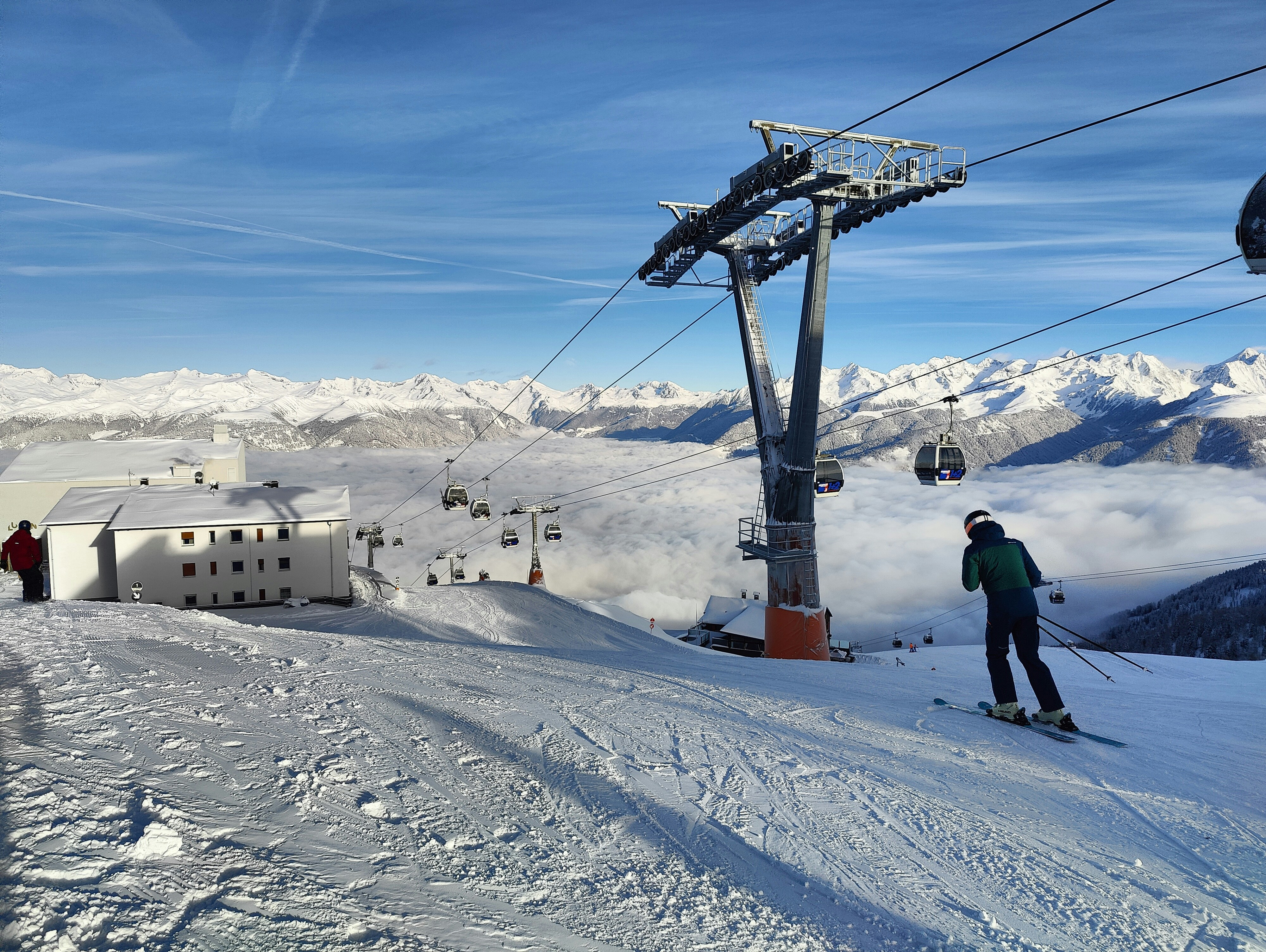 Photo by madmartigand