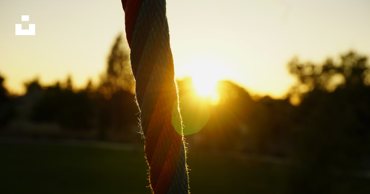 A close up of a rope with the sun in the background photo – Free Chico ...