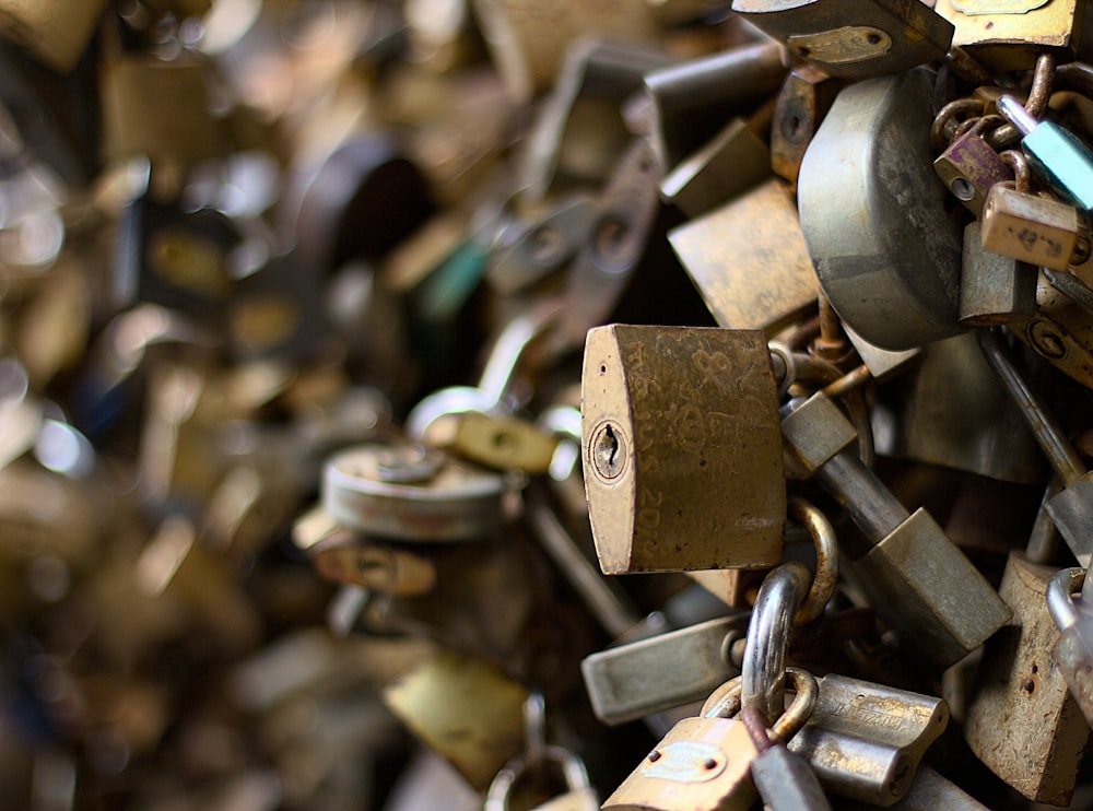 a bunch of locks are stacked on top of each other