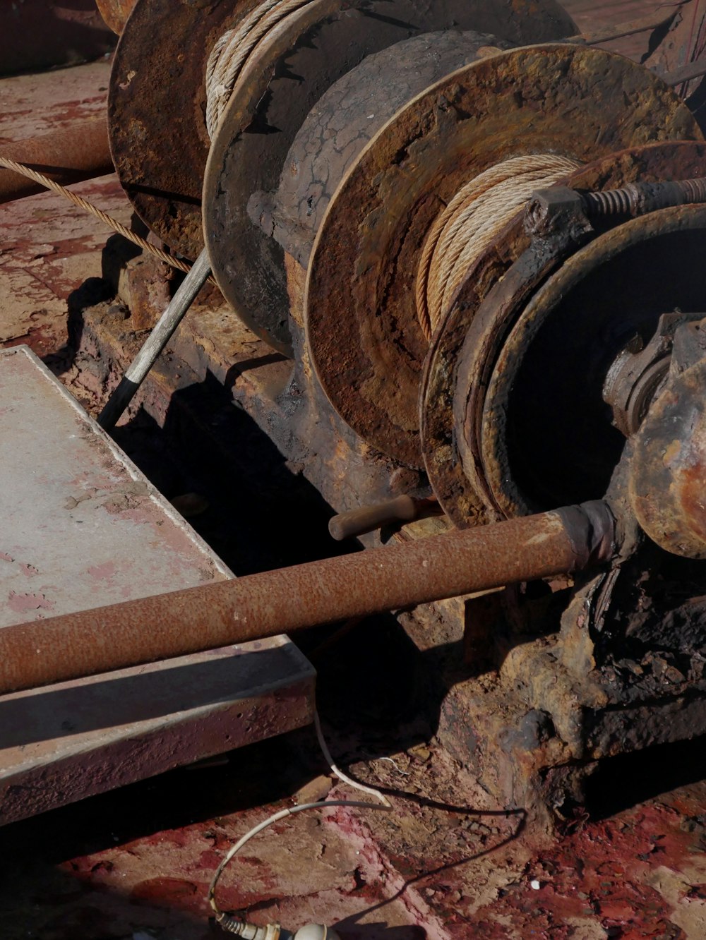 a machine that is sitting on the ground