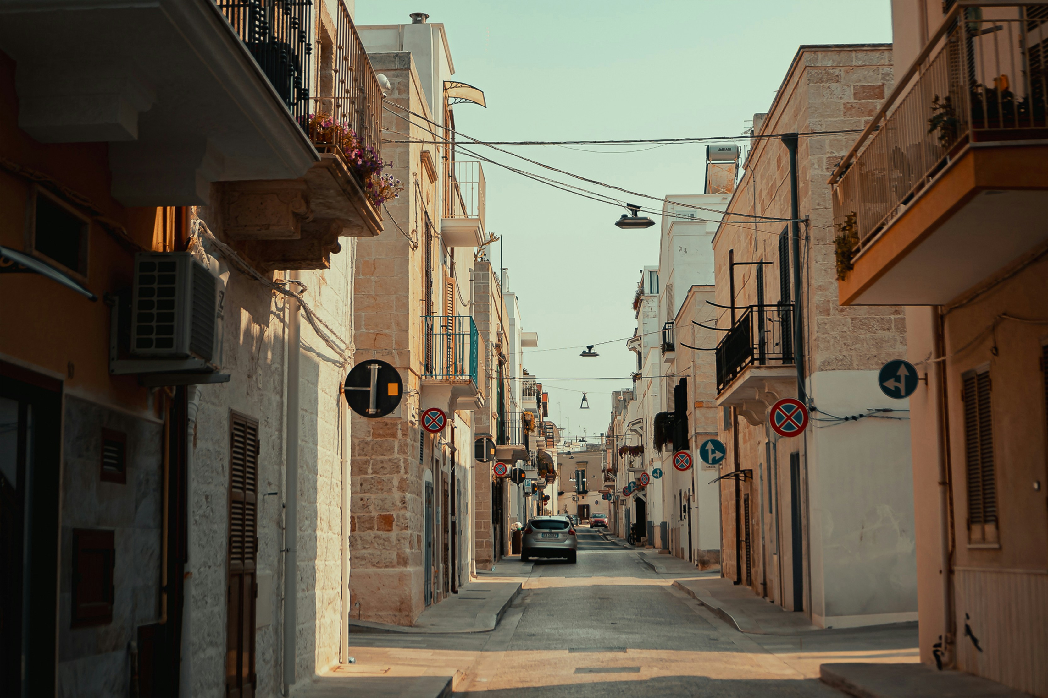 Photo by andreagiardini