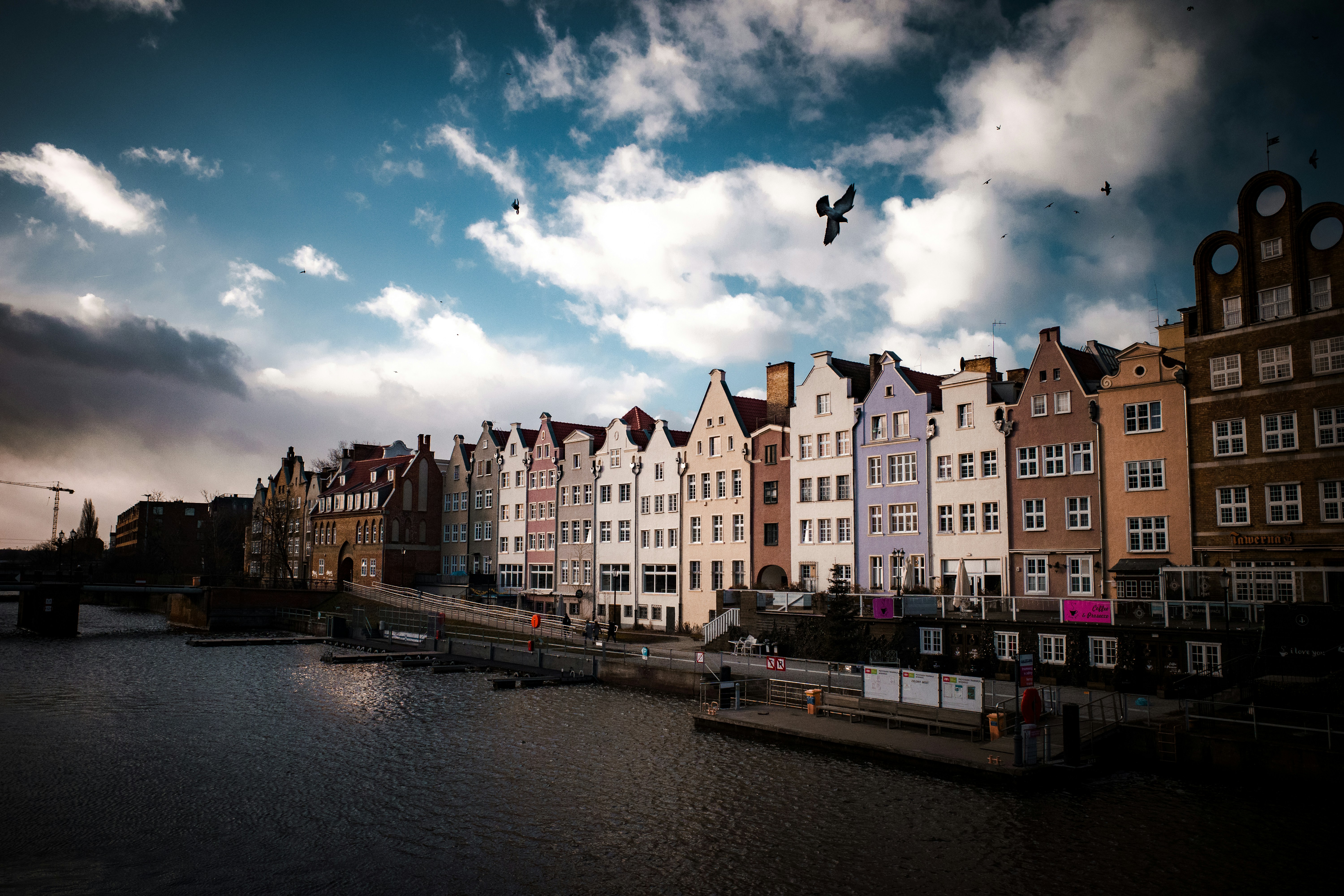 Photo by aleximagine