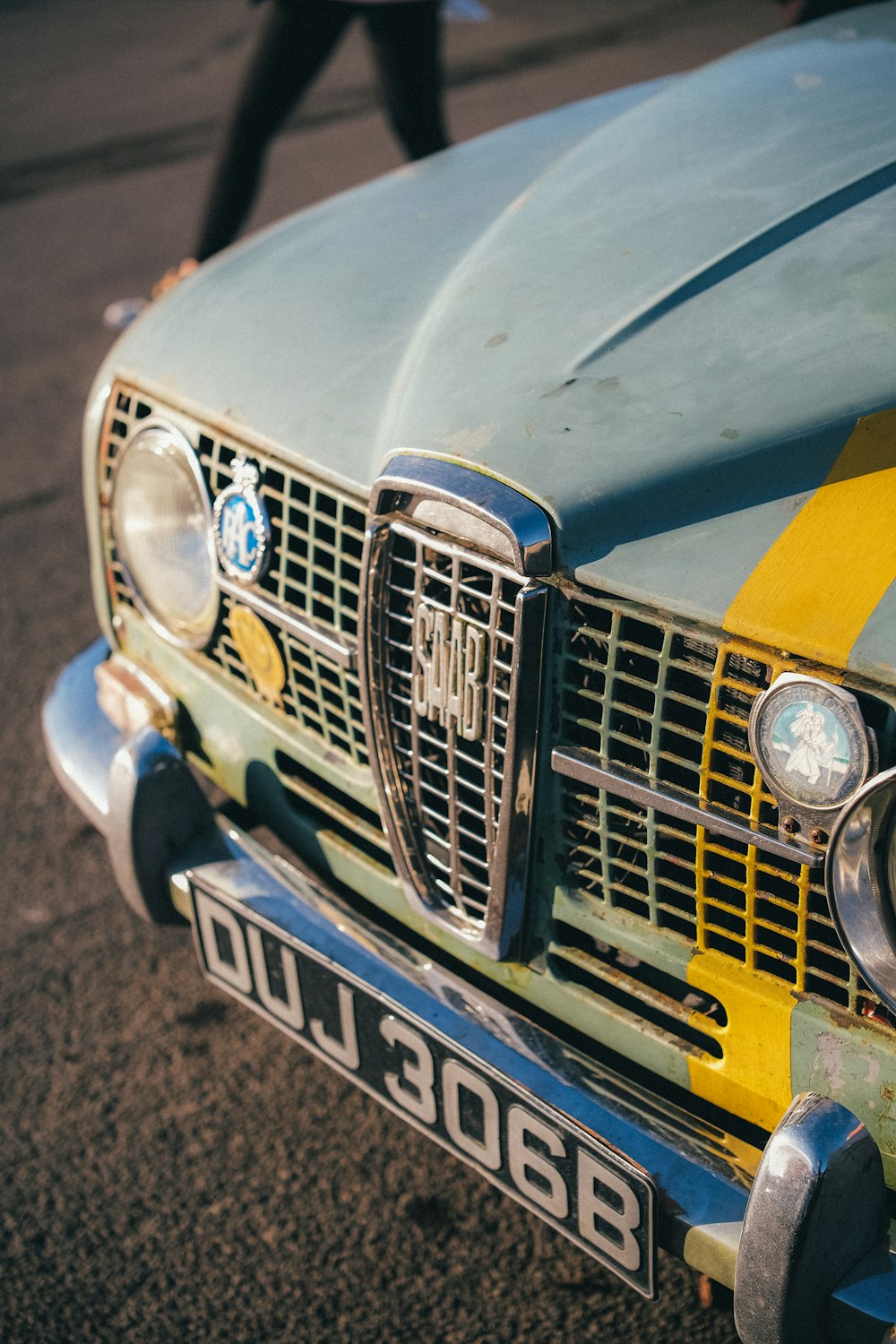 a close up of the front grill of a car