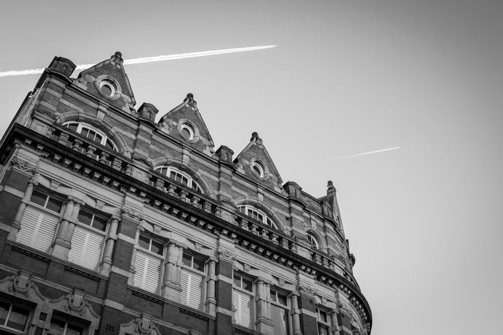 a black and white photo of an old building