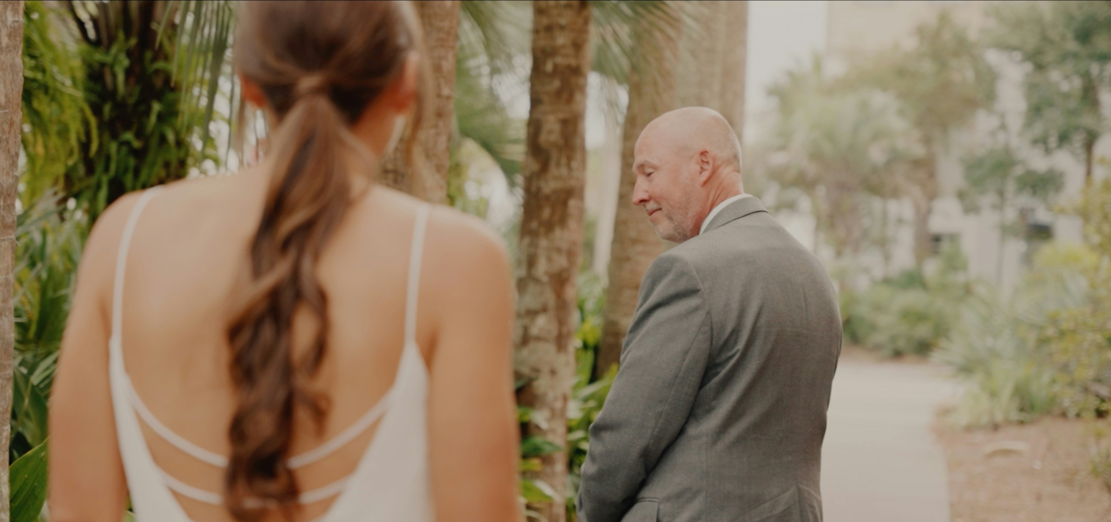 When your fiancé wants a 200-person wedding and you want 20: a negotiation script that actually works