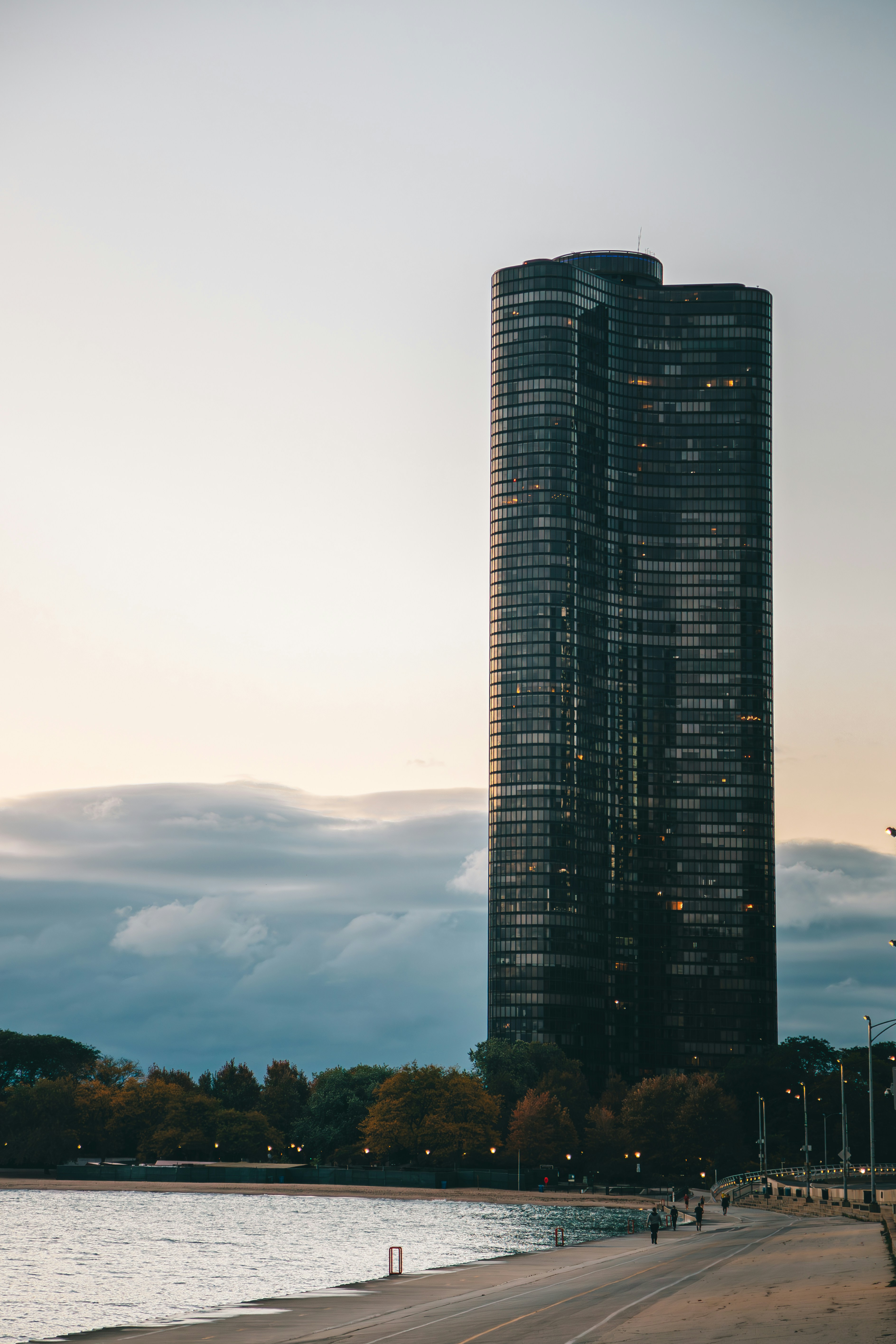 Photo by chriswillguan