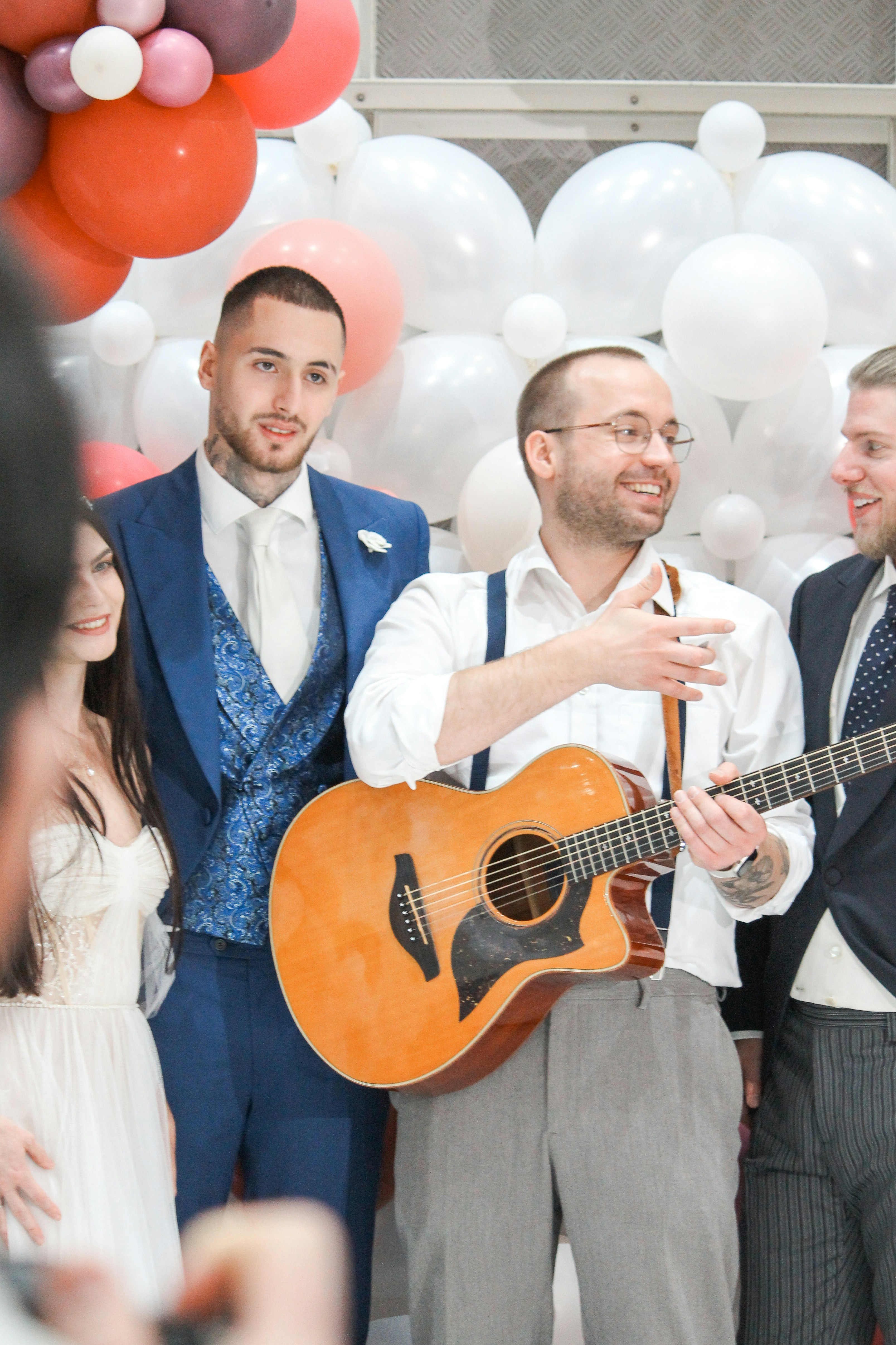 photo-1704728590474-5fa849daa301?ixid=M3wxMjA3fDB8MXxzZWFyY2h8MTl8fHR1bmdzdGVuJTIwZm9yJTIwd2VkZGluZyUyMGJhbmR8ZW58MHx8fHwxNzYyODc5OTQwfDA\u0026ixlib=rb-4.1.0