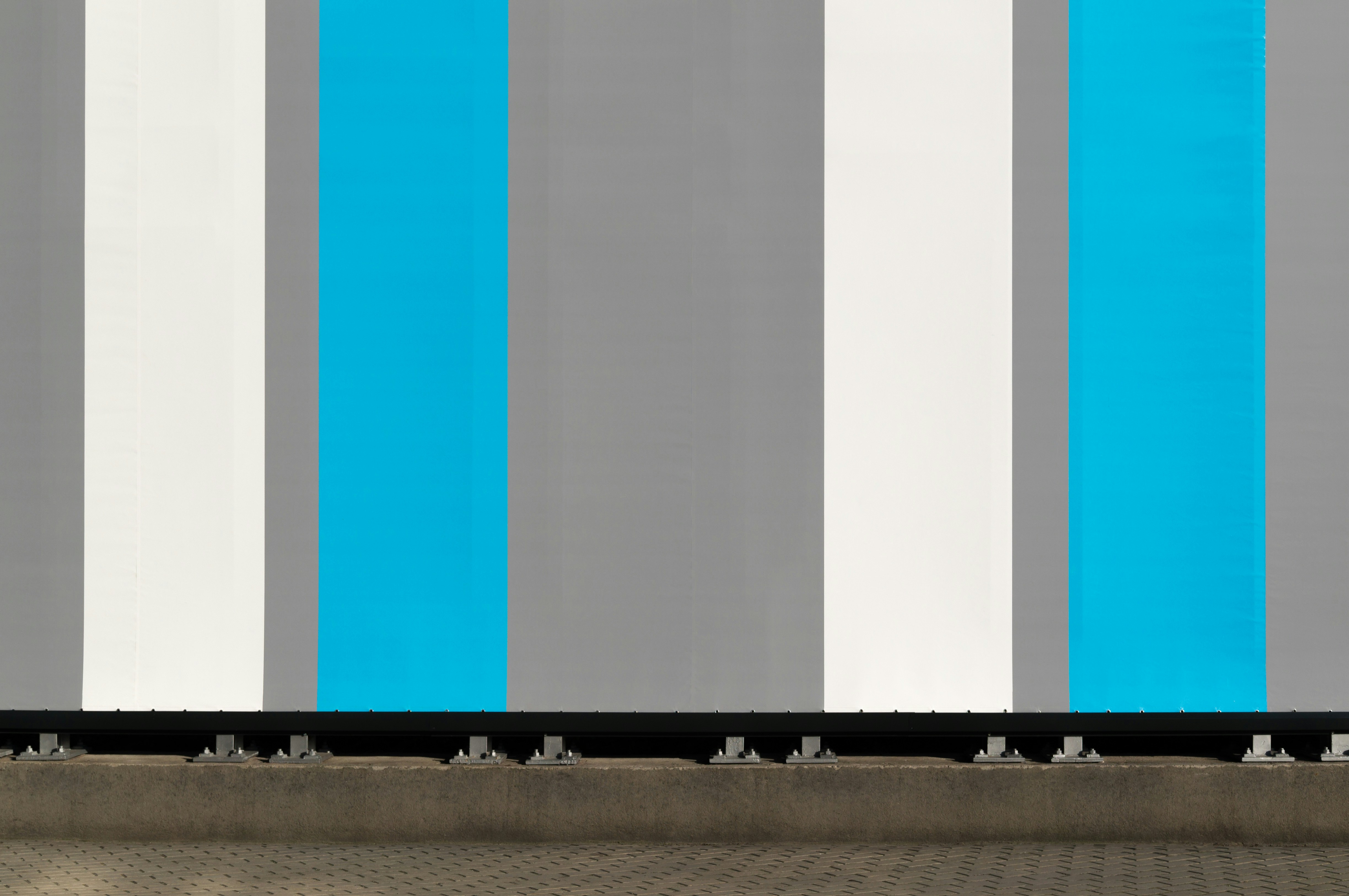 Photo by simeongalabov