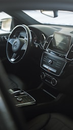the interior of a mercedes benz benz benz benz benz benz benz benz benz benz benz
