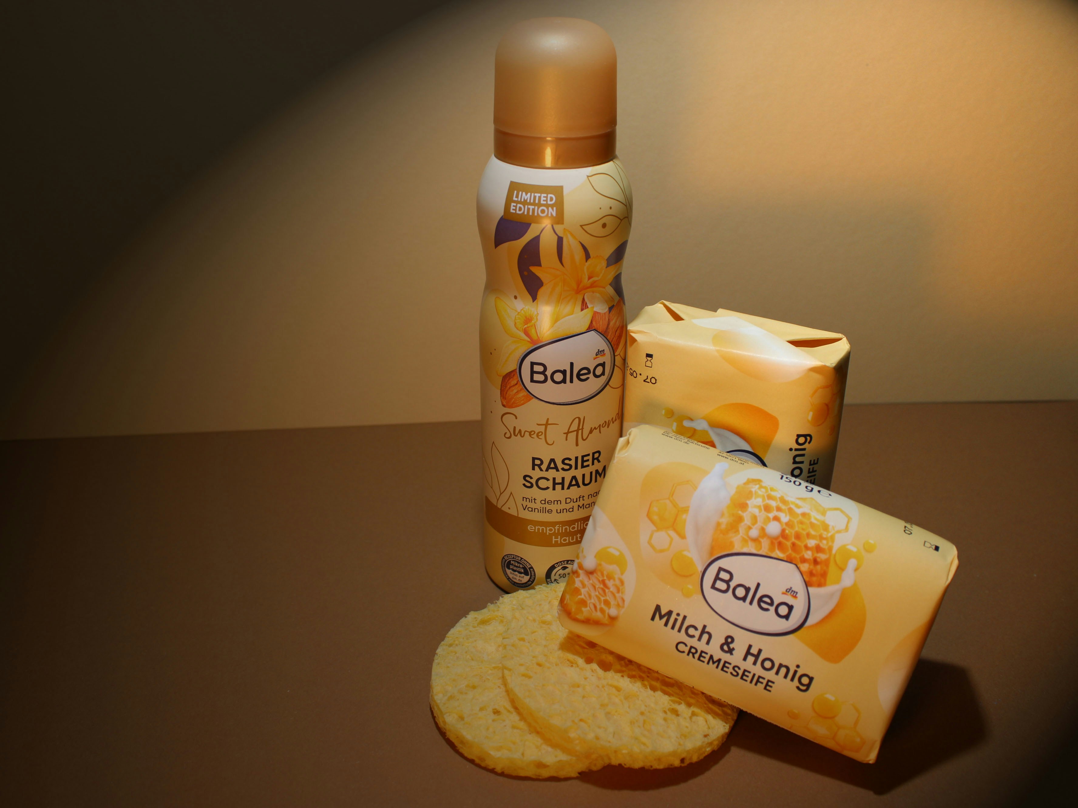 Noxzema for Sunburn: Does It Help or Harm?