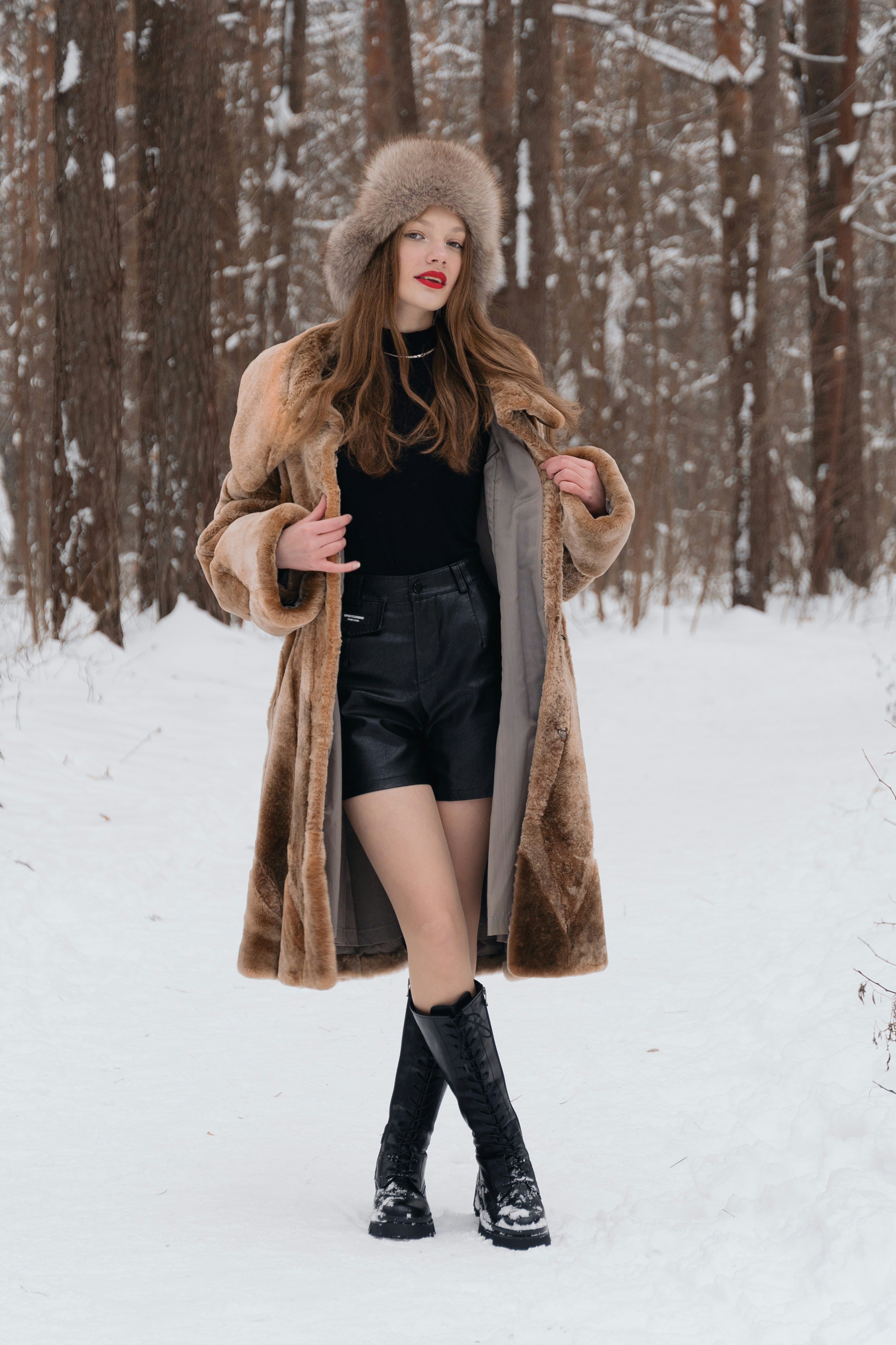 5 Minimalist Fashion Principles for Winter Chic