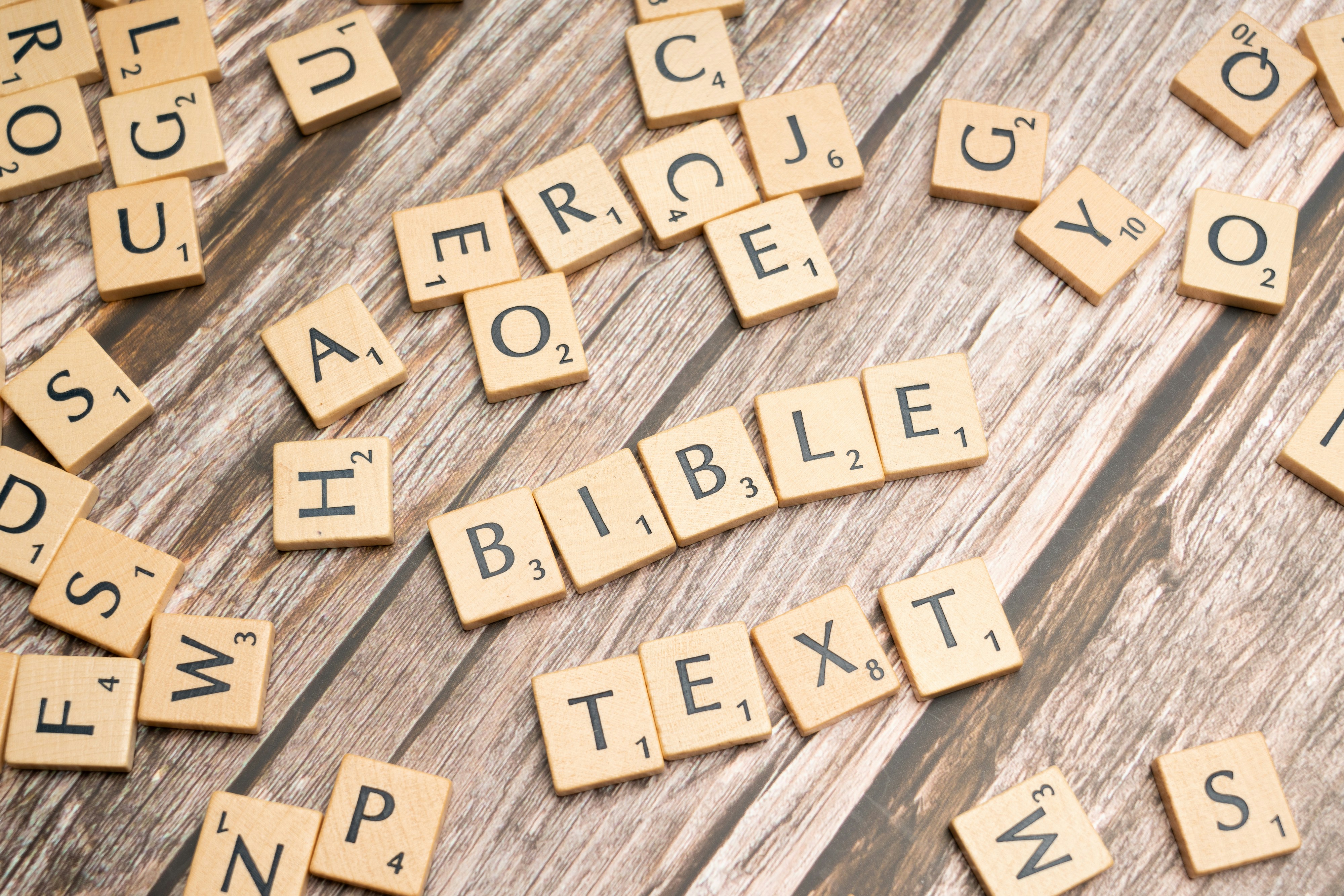 church texting service in action for leaders