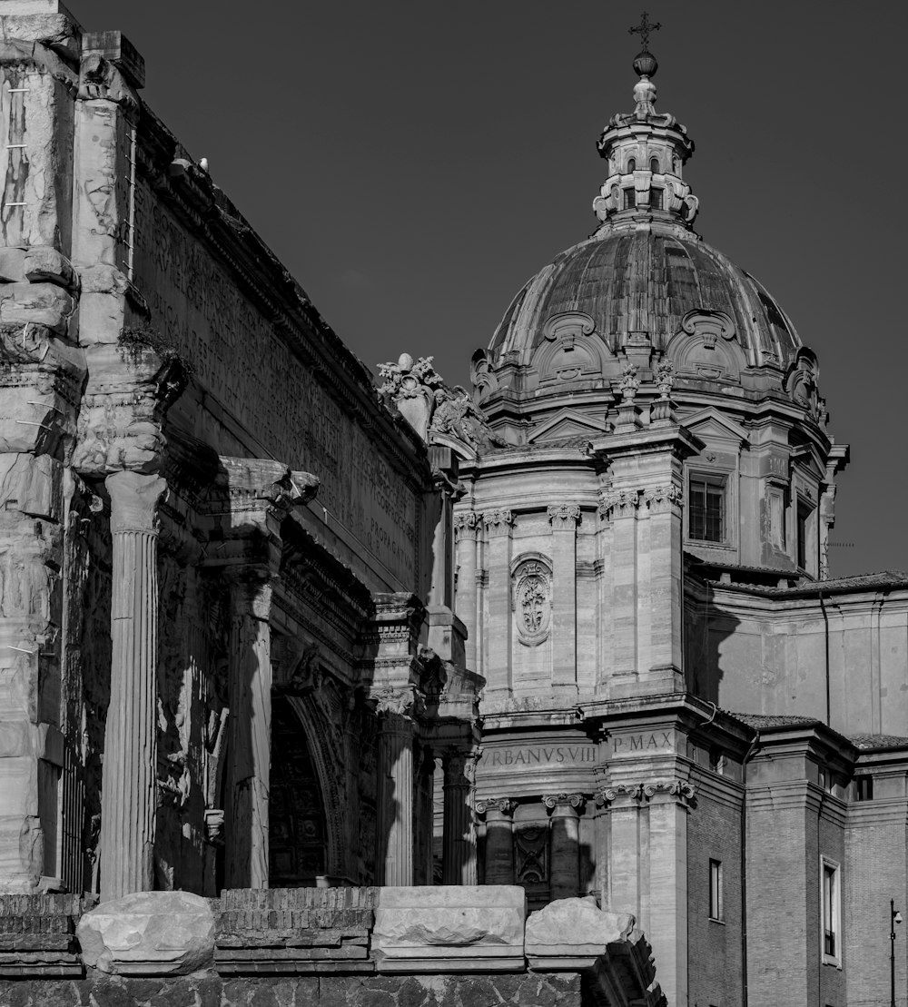 a black and white photo of an old building