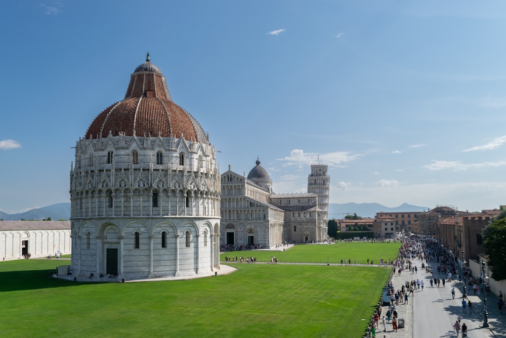 a large building with a dome on top of it