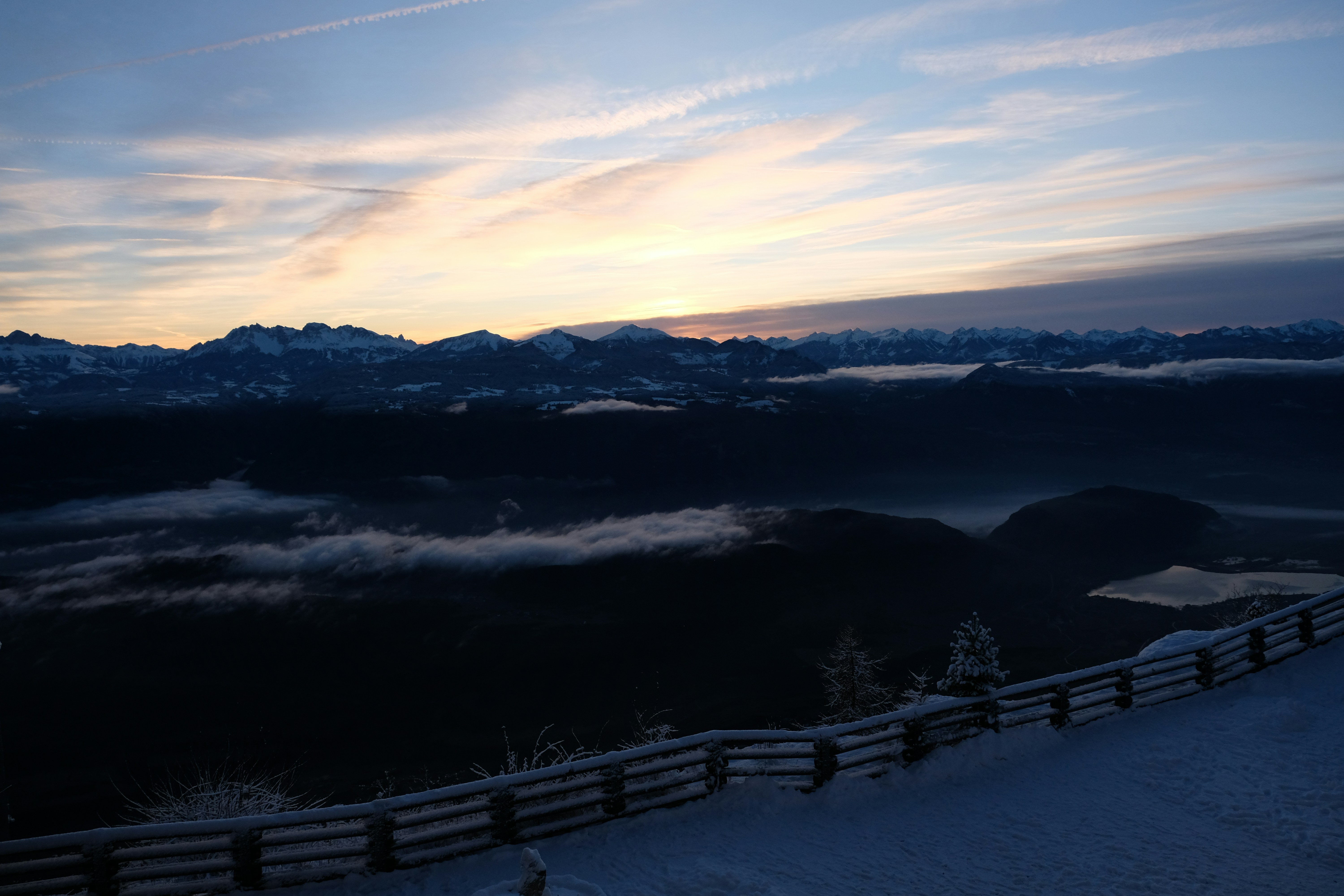 Photo by zeroquattroart