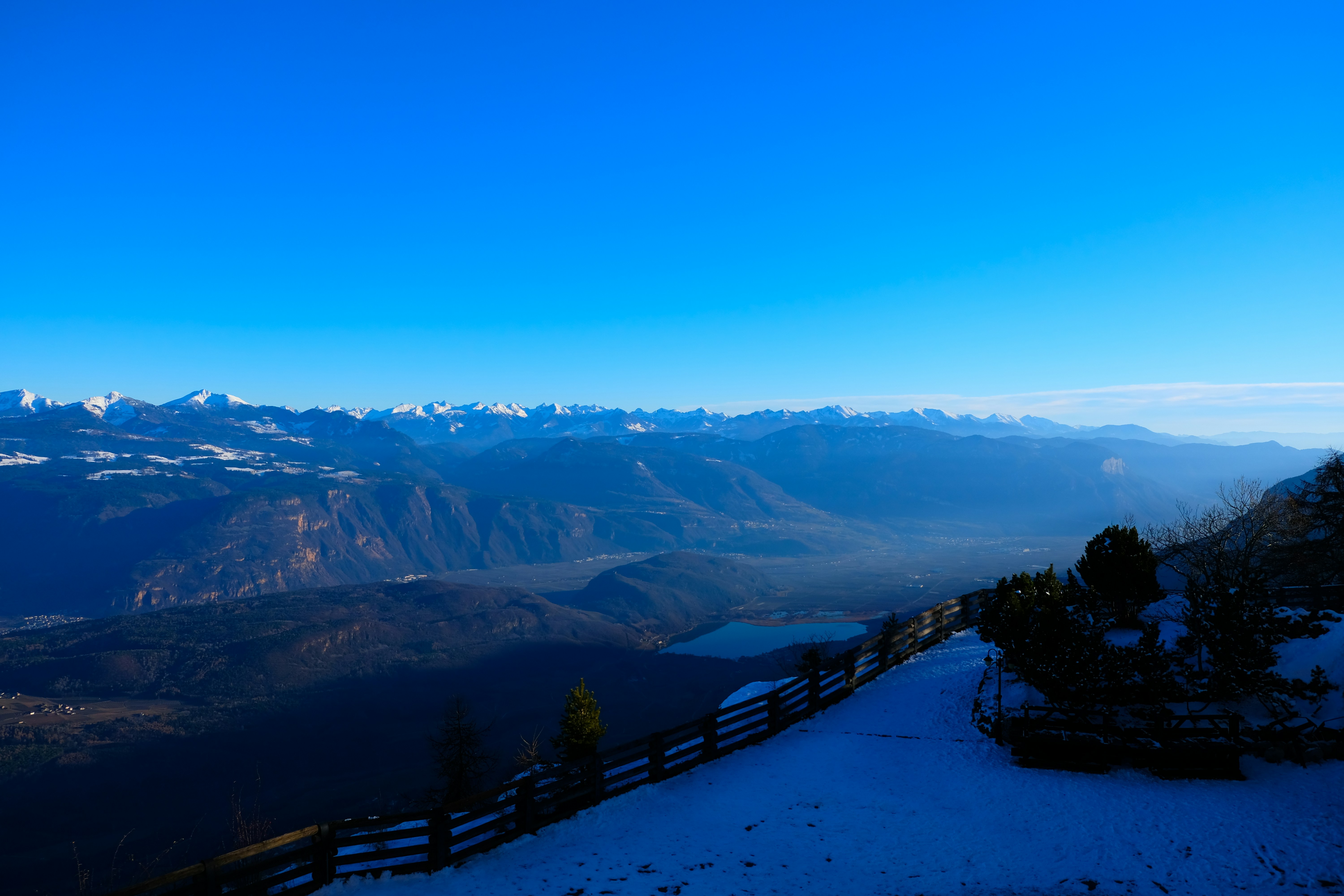 Photo by zeroquattroart