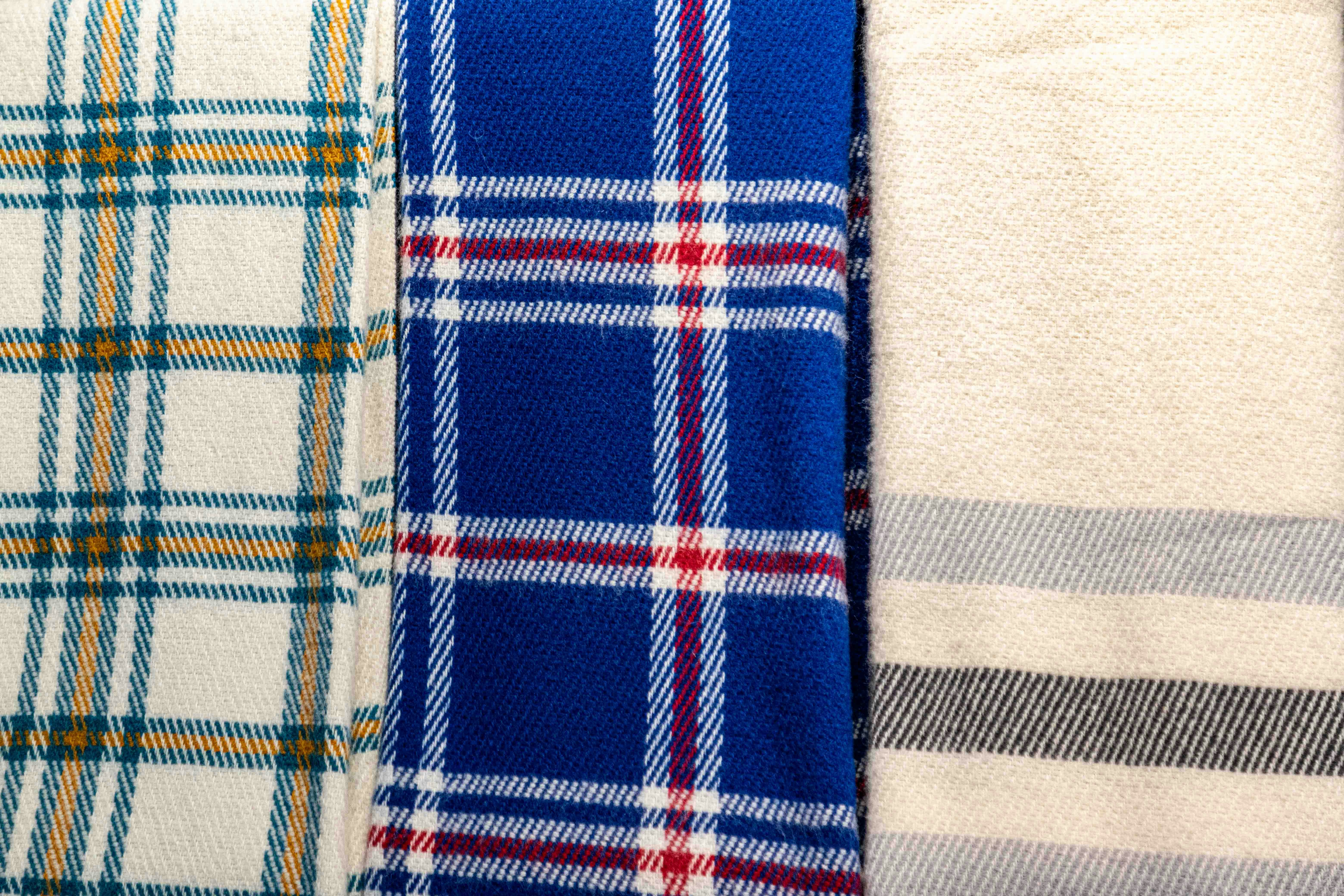 black and white bed linen