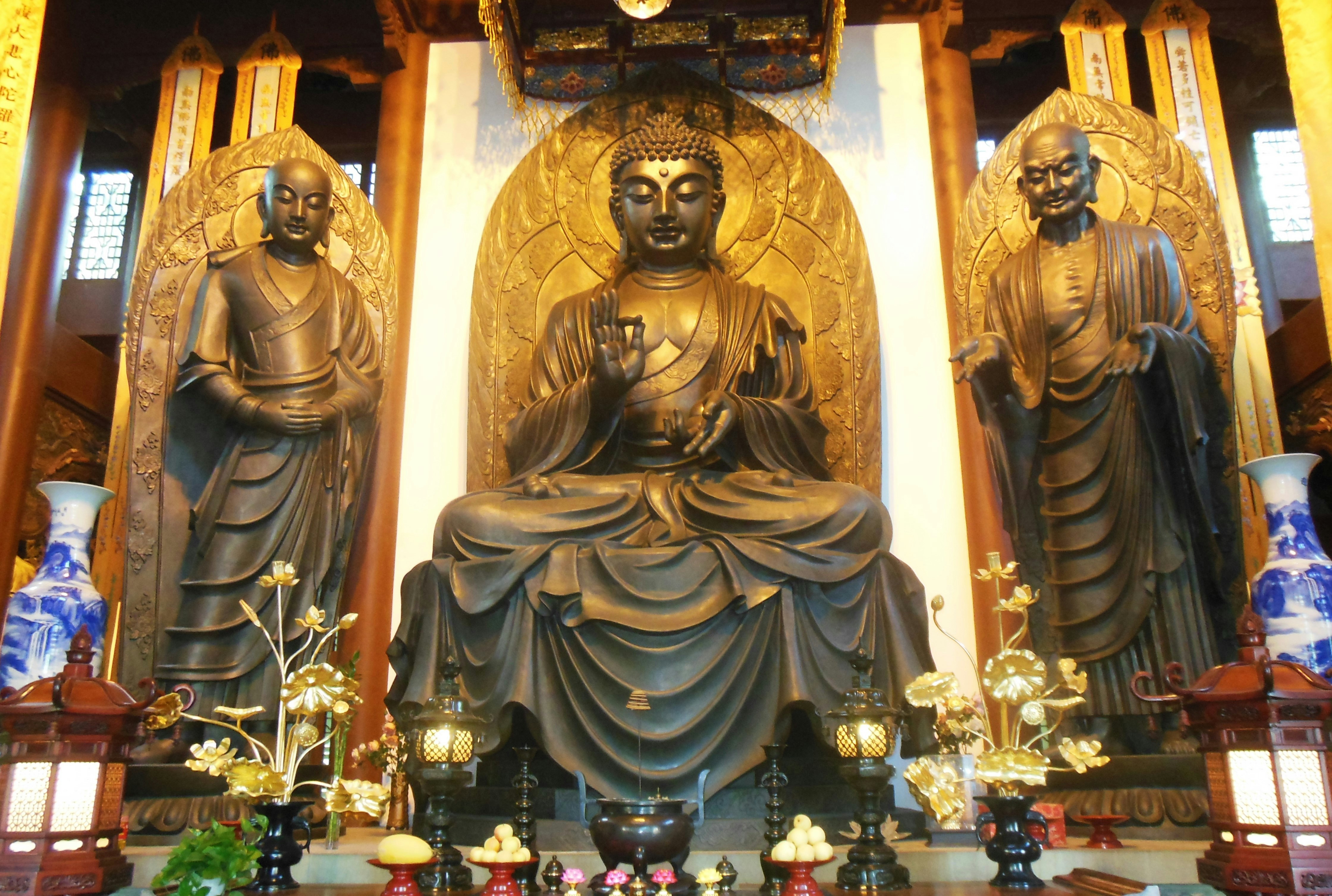 Золотой Будда, Китай