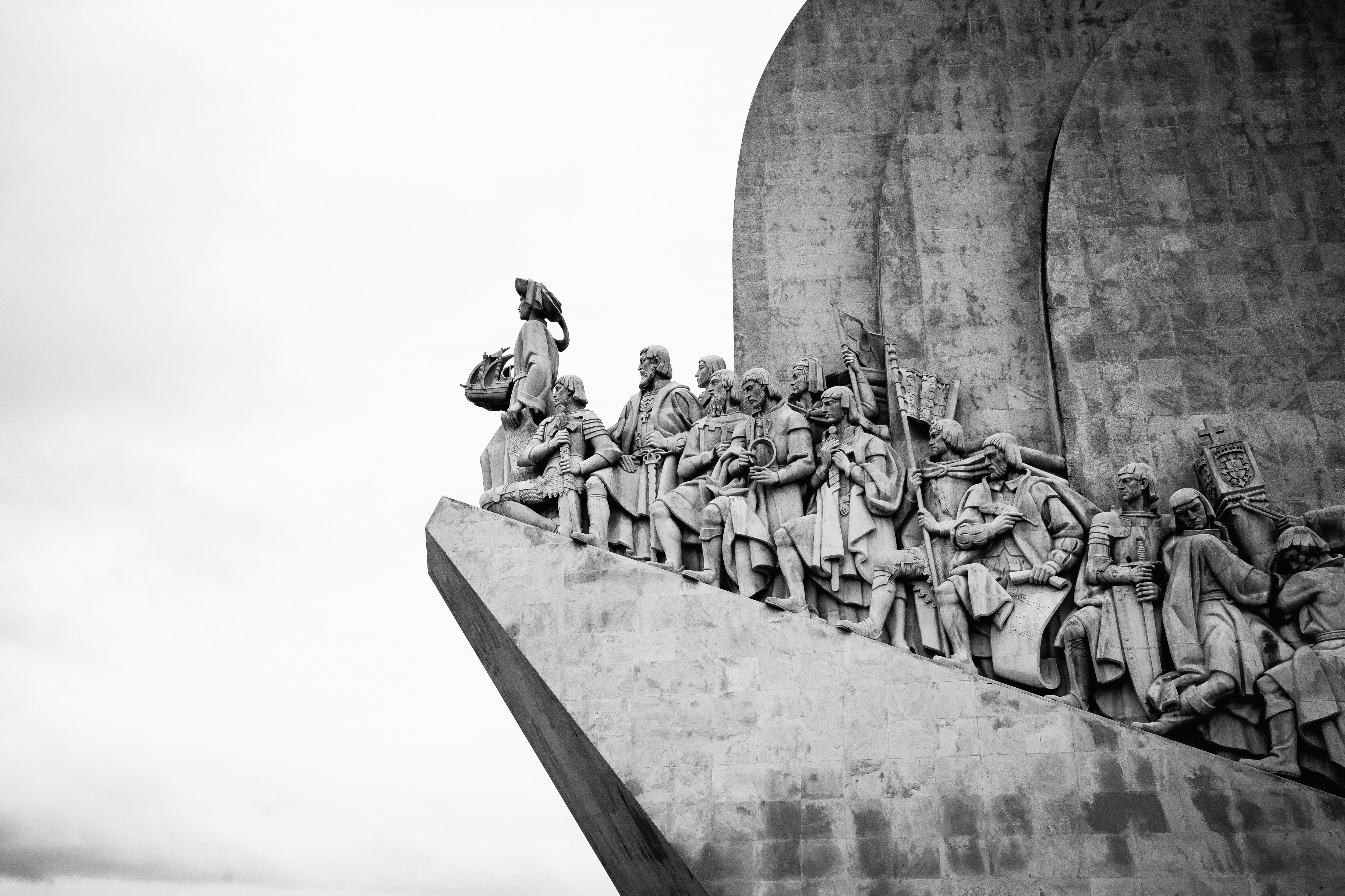 a black and white photo of a monument