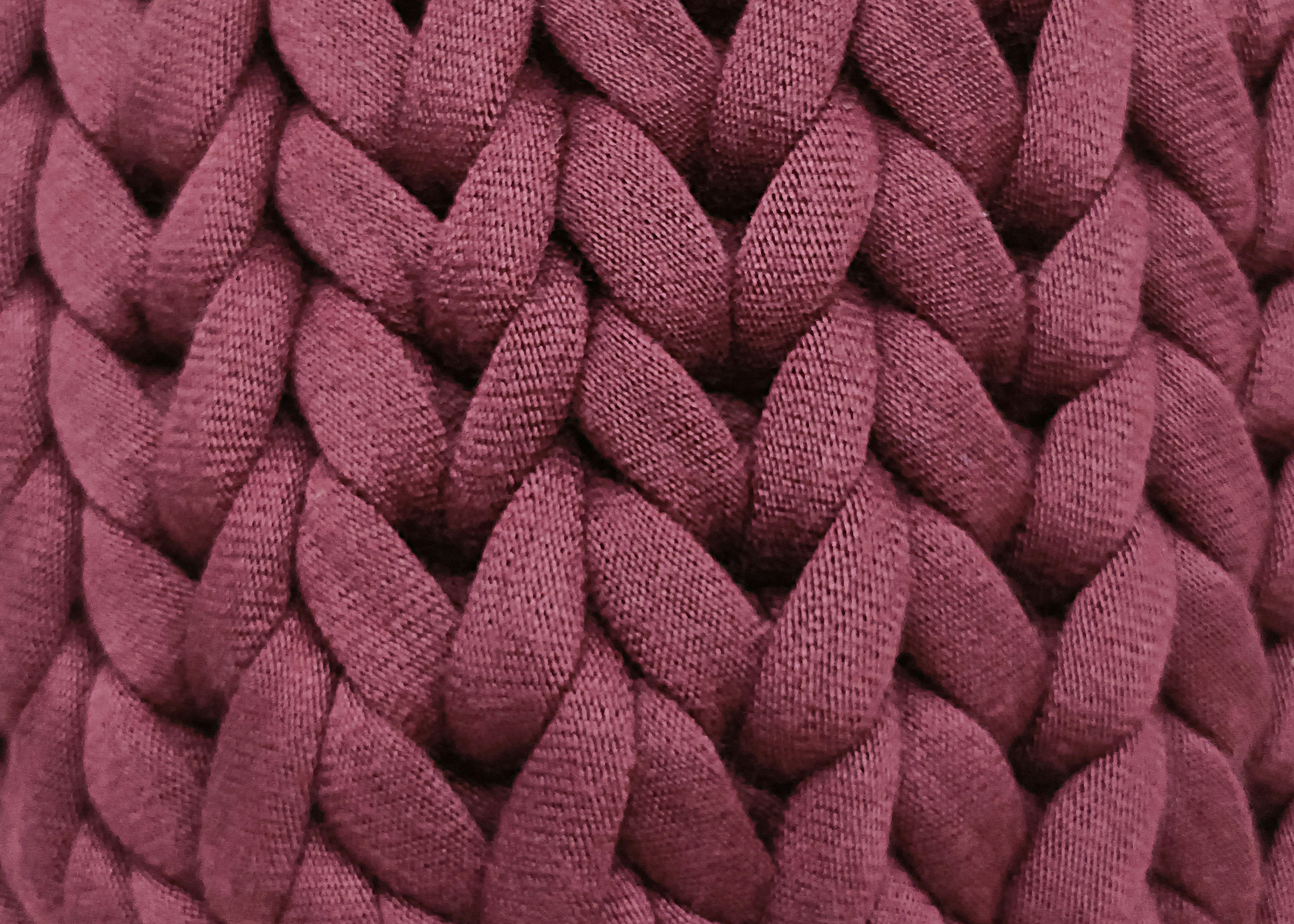 Marsala mesh yarn texture