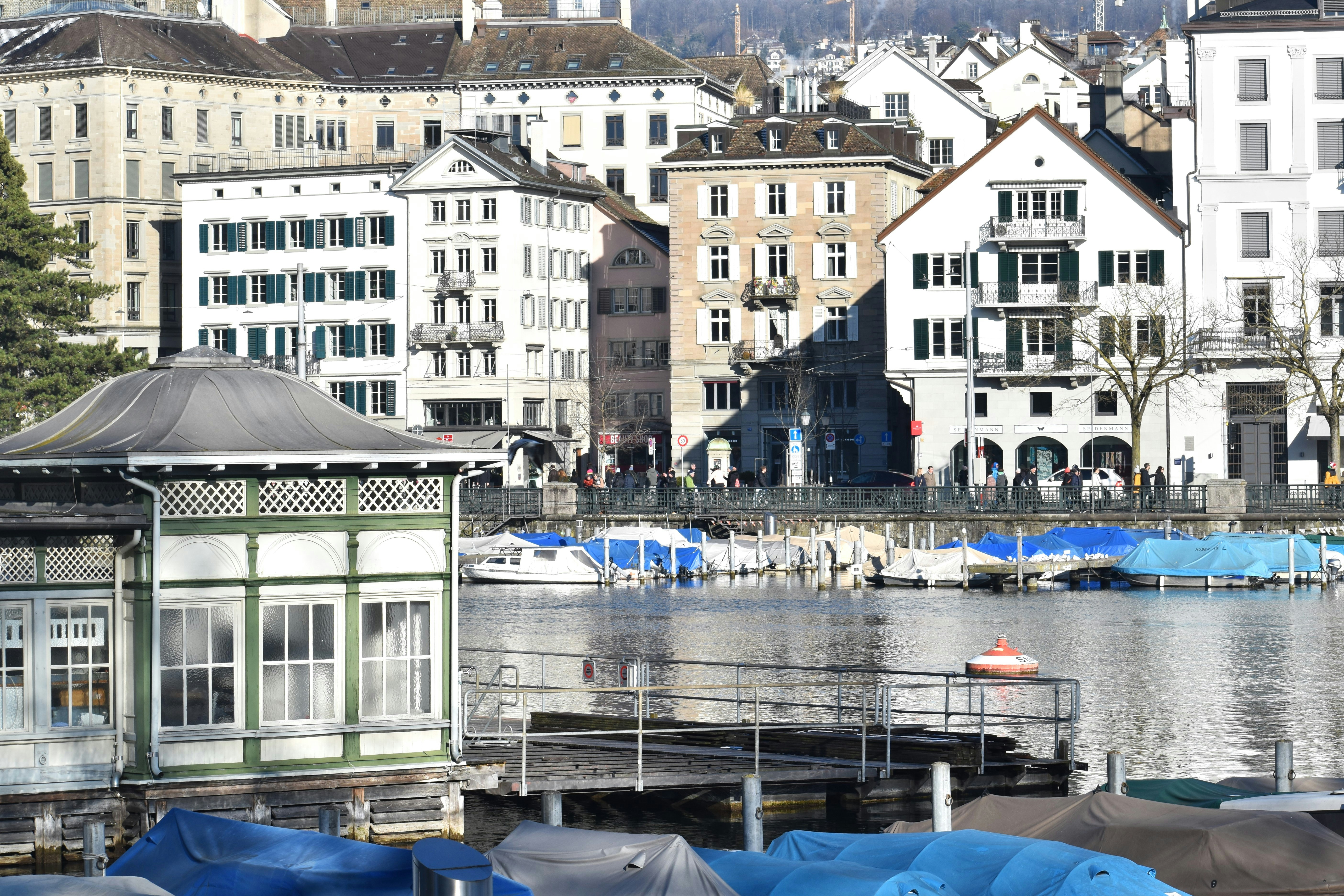 Photo by danielelarosa