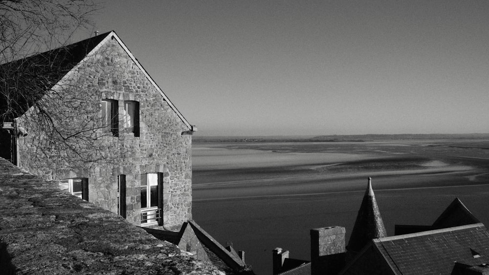 a black and white photo of an old building