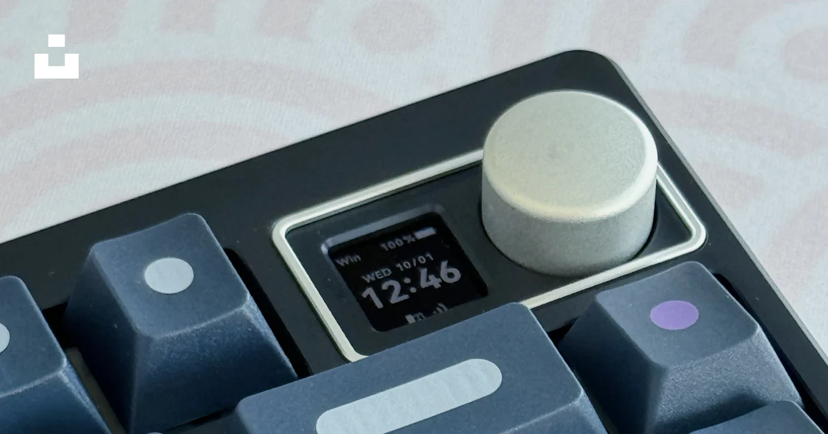 A close up of a computer keyboard with buttons photo – Free Computer ...