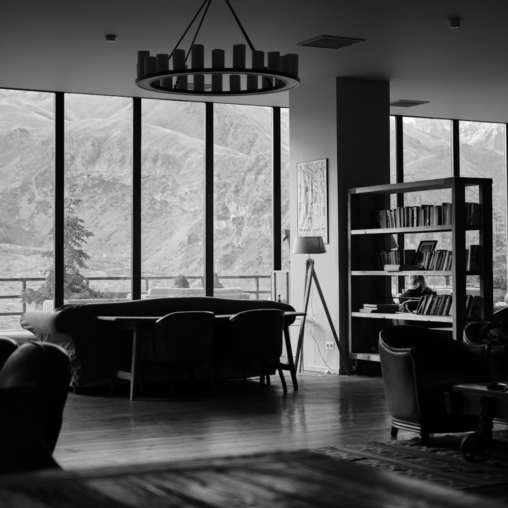 a black and white photo of a living room