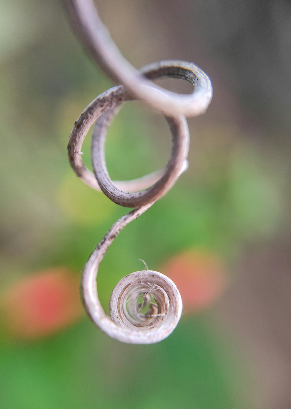 a close up of a metal object with a blurry background