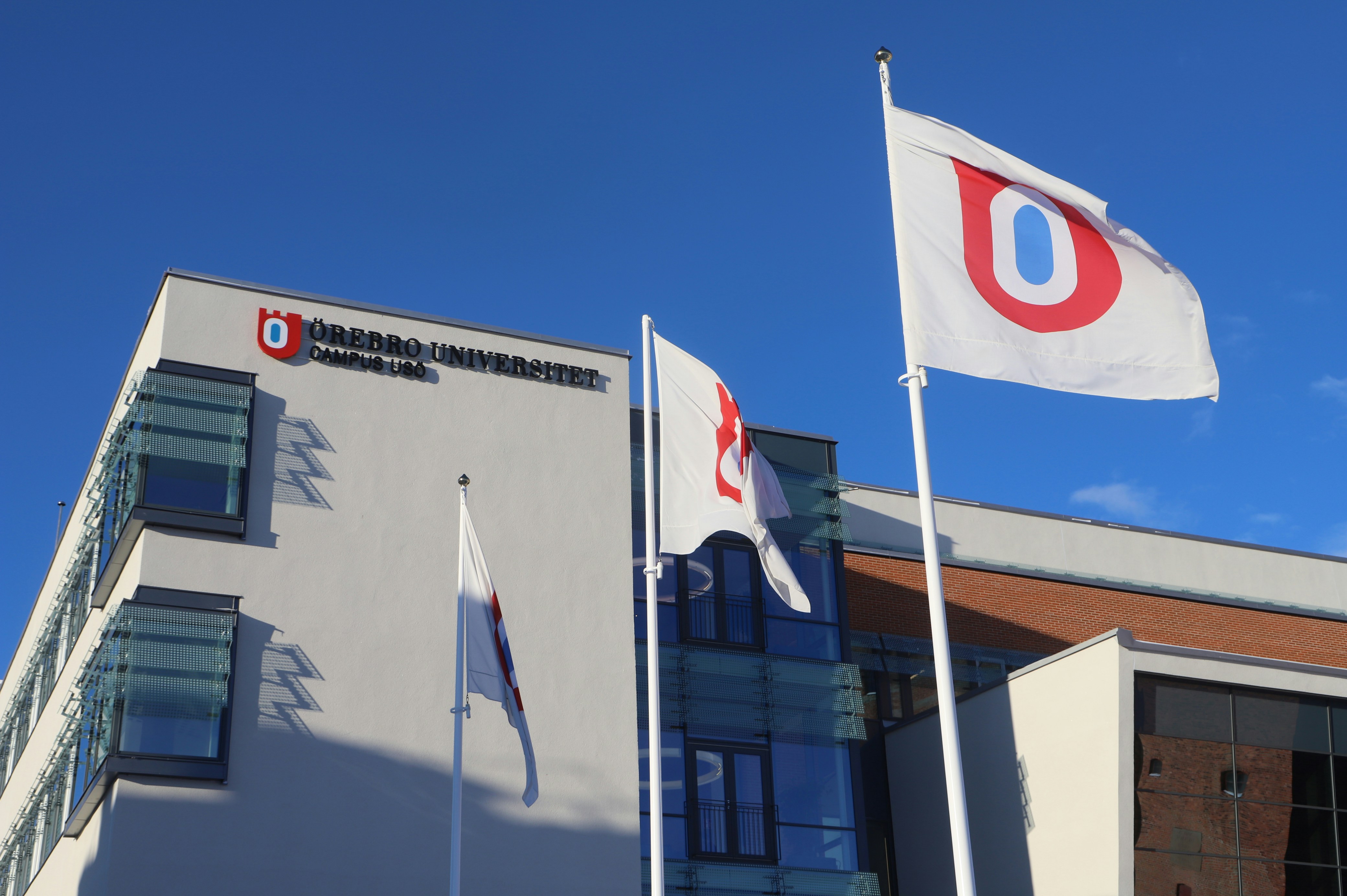 UniFirst Stock Surges on Renewed $5.2B Takeover Bid from Cintas