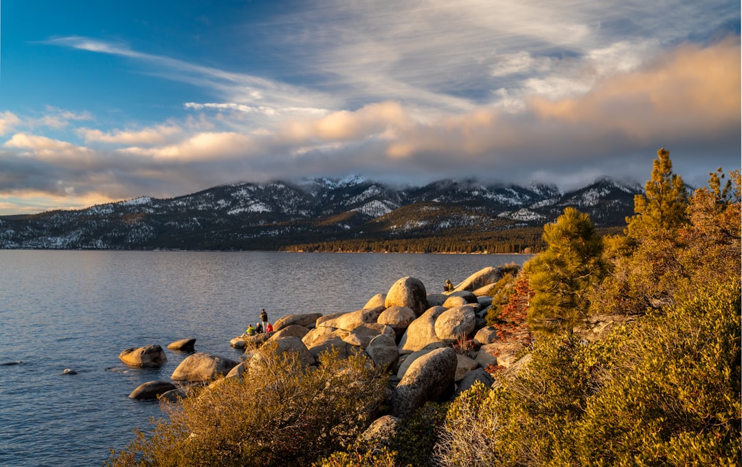 8 Epic Hiking and Biking Trails in Lake Tahoe for Outdoor Enthusiasts