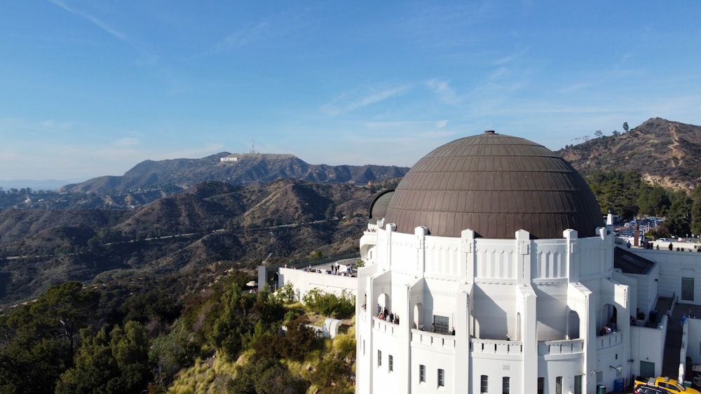 a large white building with a dome on top of it