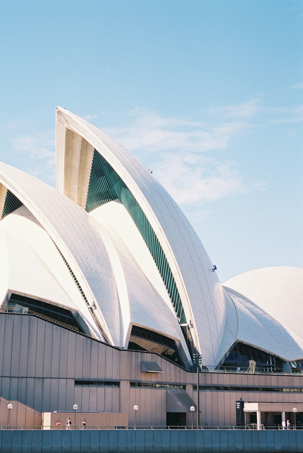 a view of a large building with a sky background