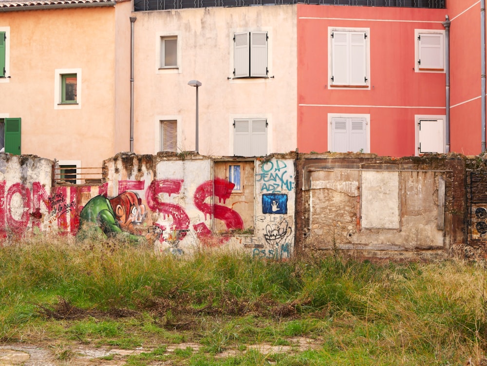 a building with graffiti on the side of it